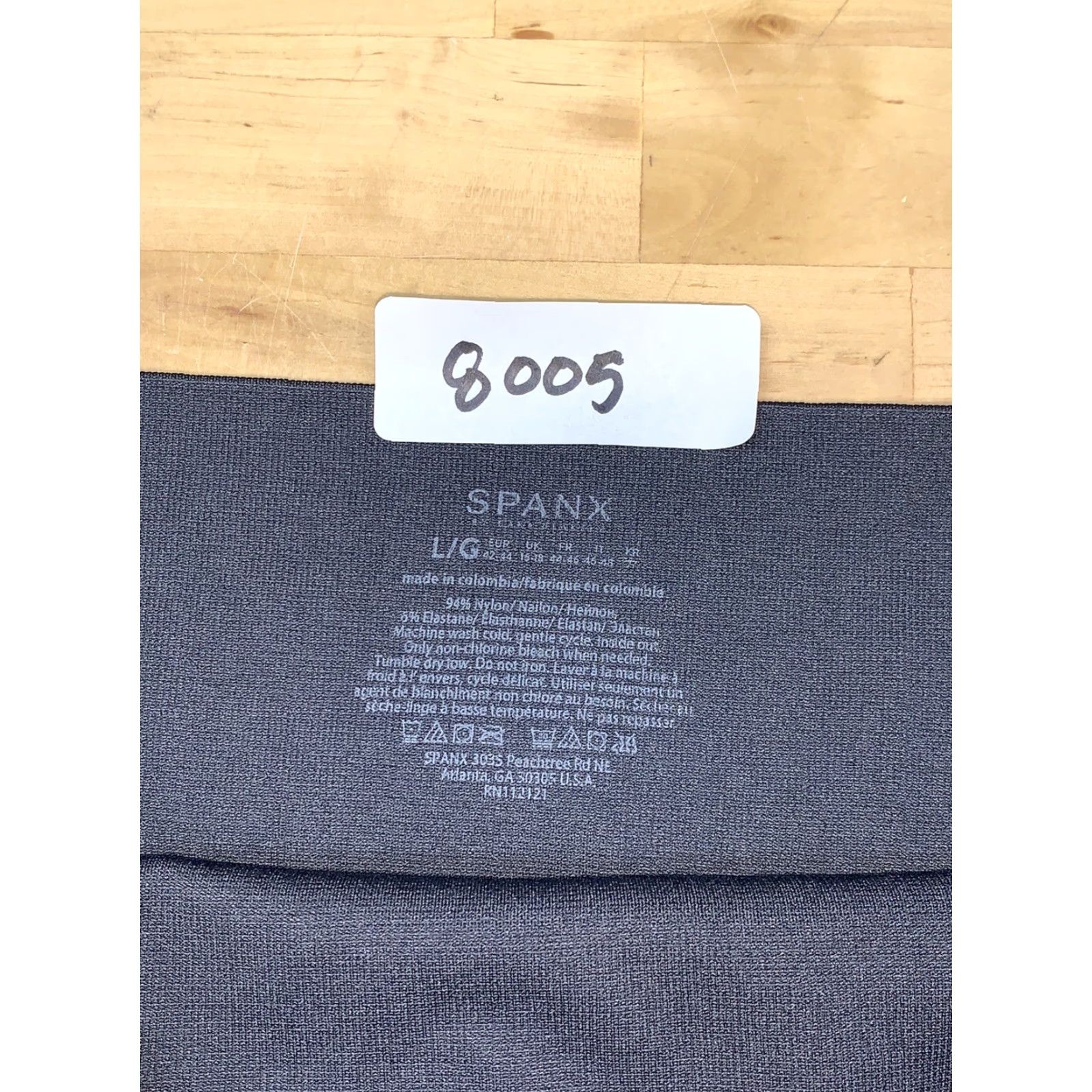 Spanx Spanx Leggings Womens L Capri Mid Rise Camouflage Multicolor Casual Colorful Capri Tights Womens Large Size 36" / US 14 / IT 50 - 3 Thumbnail