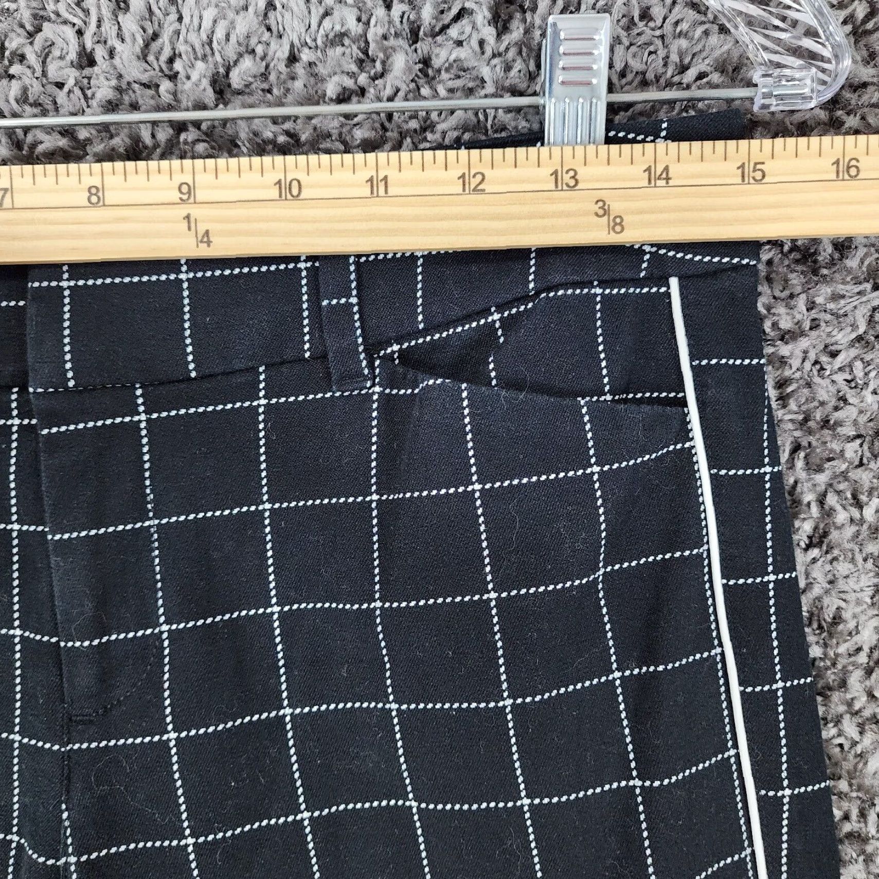 Old Navy Old Navy Pants Adult Size 6 Black Stretch Ankle Pixie Dress Womens Size 28" / US 6 / IT 42 - 4 Thumbnail