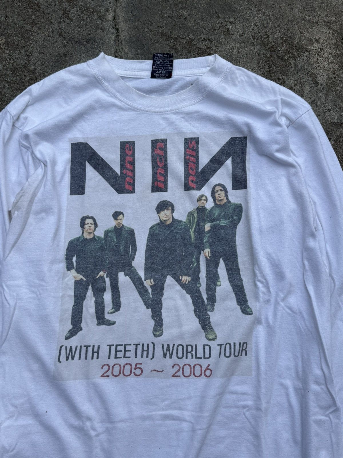 Band Tees ❤️‍🔥RARE❤️‍🔥Nine Inch Nails 2005 World Tour Long Sleeve Size US M / EU 48-50 / 2 - 3 Thumbnail