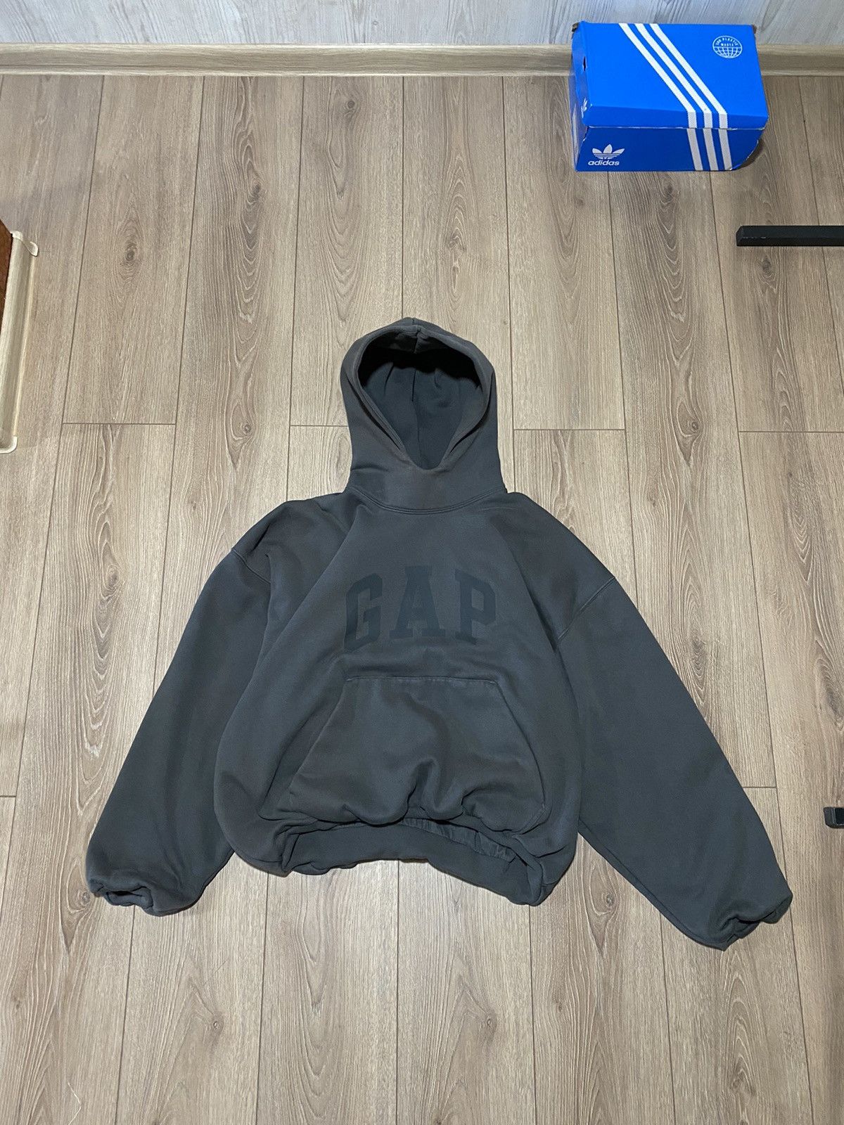 🕊️BNWT Yeezy gap engineered by balenciaga dove hoodie