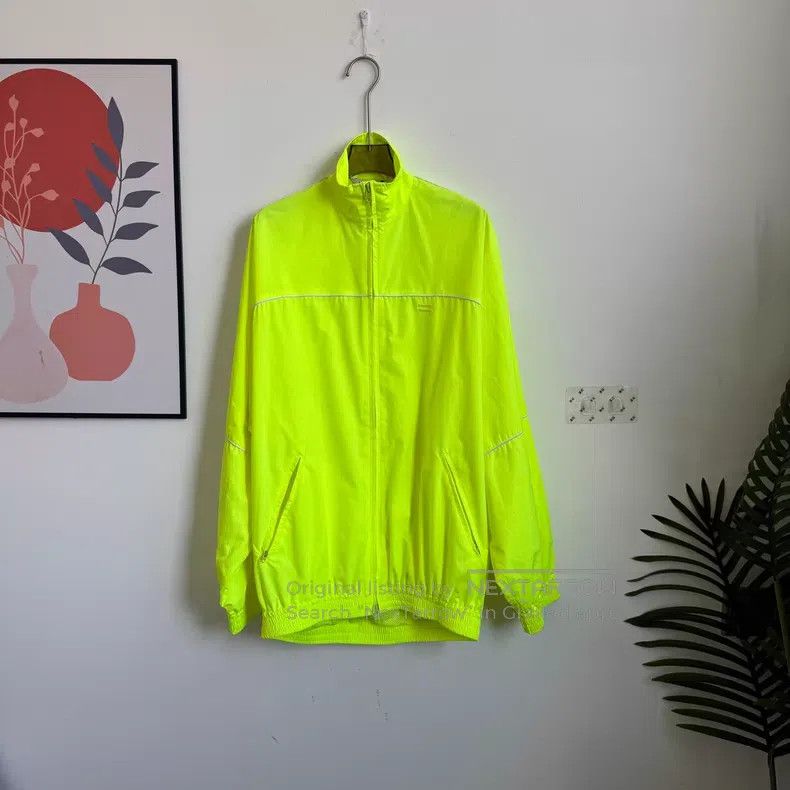 Balenciaga Balenciaga Neon Green Zip-Up Jacket Size XXS / US 00 / IT 34 - 1 Thumbnail