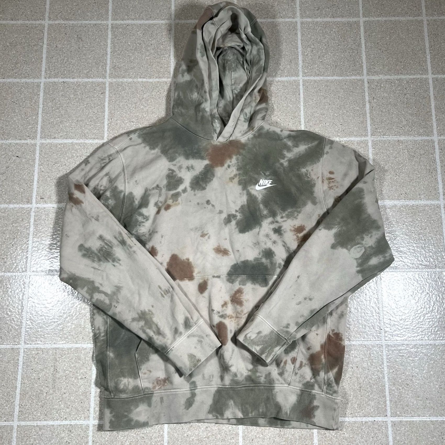 Nike Nike NSW Pullover Hoodie M Olive / White CU4345-222 SZ M Men Medium Olive White Hoodie Mens M Size US M / EU 48-50 / 2 - 2 Thumbnail