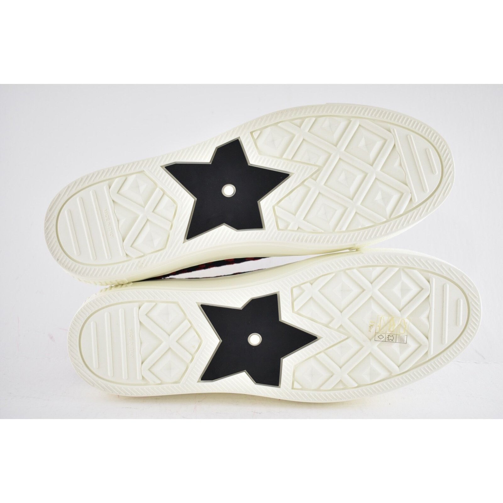 Dior Walk'N'Dior Hearts Lace Up Flat Low Top Trainer Sneaker 40 Size US 10 / IT 40 - 12 Thumbnail