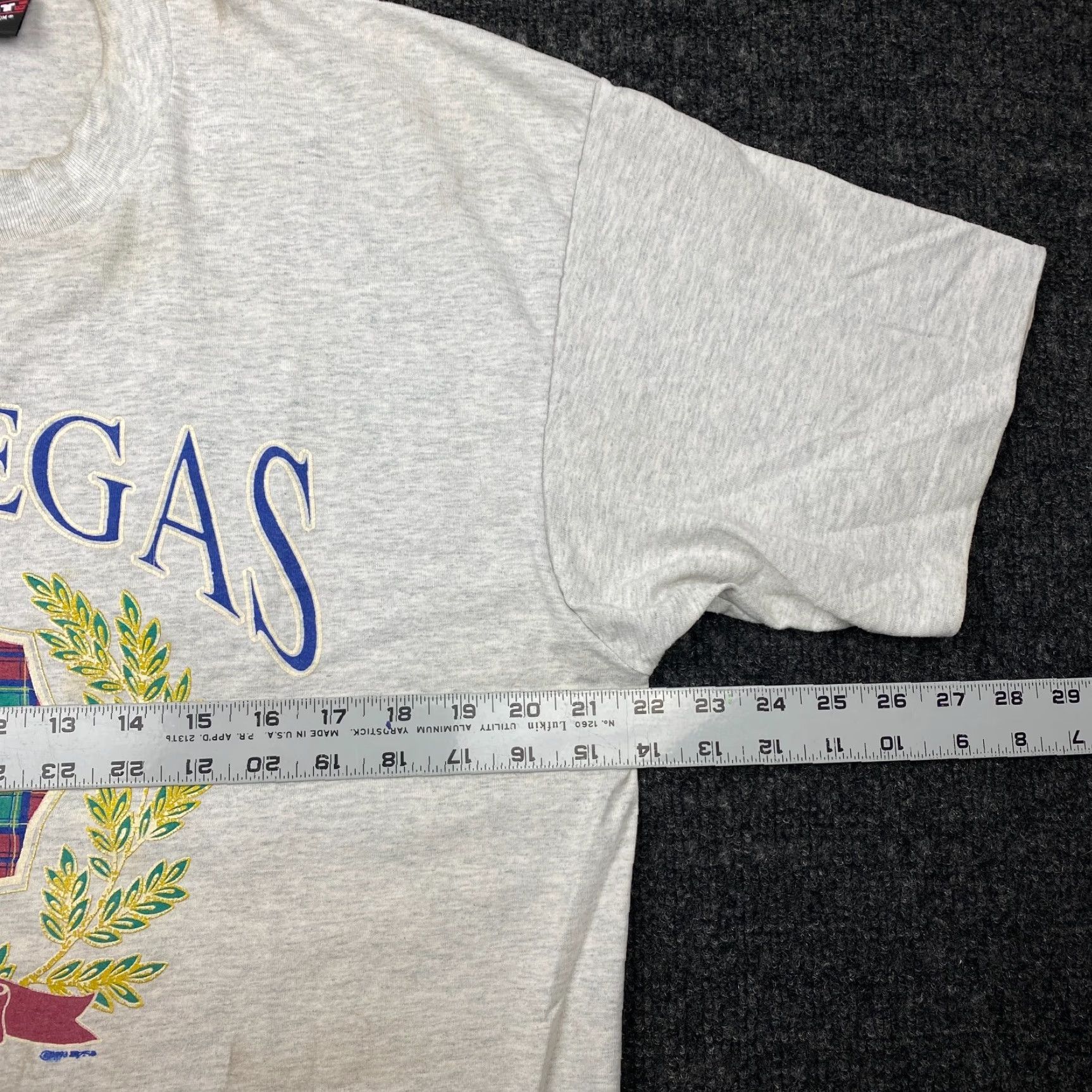 Fruit Of The Loom VINTAGE Fruit of the Loom T-Shirt Graphic Print USA Single Stitch Gray XL Crew Neck Short Sleeve Unisex Adults 80s 90s Laurels College Spellout Size US XL / EU 56 / 4 - 6 Thumbnail
