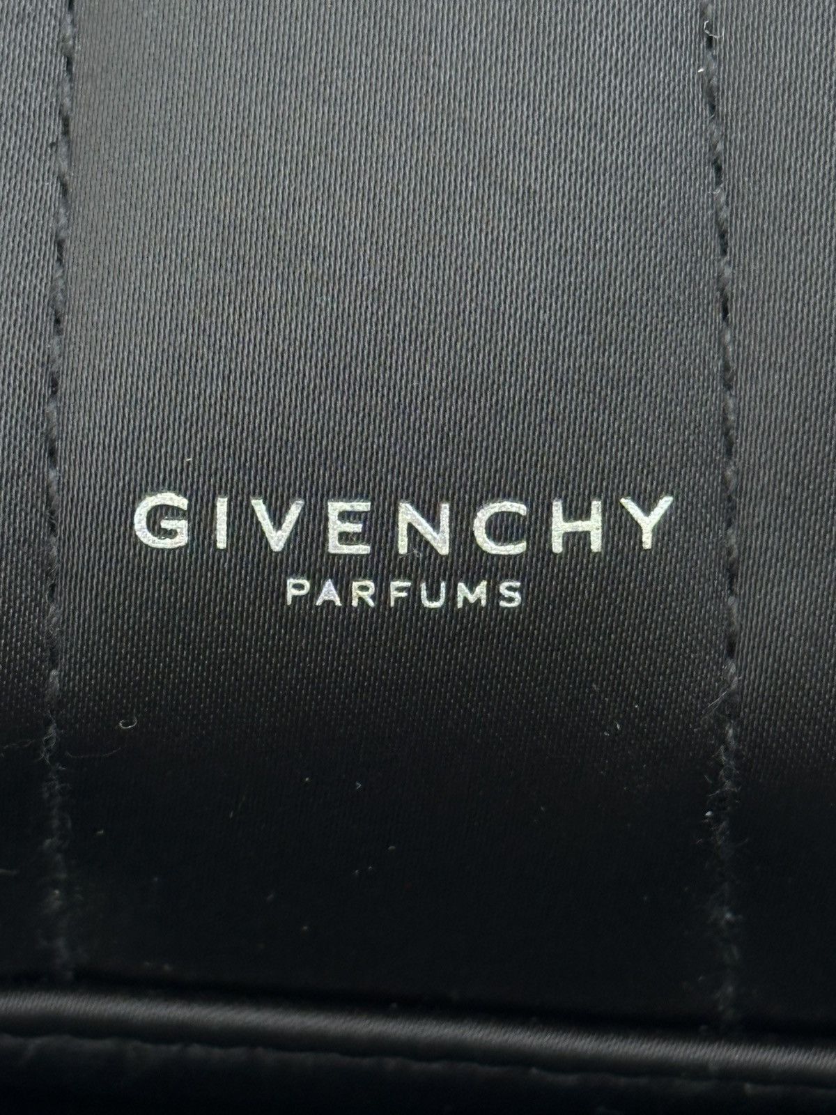 Designer × Givenchy Givenchy Beauty Bag Pouch New Size ONE SIZE - 6 Thumbnail