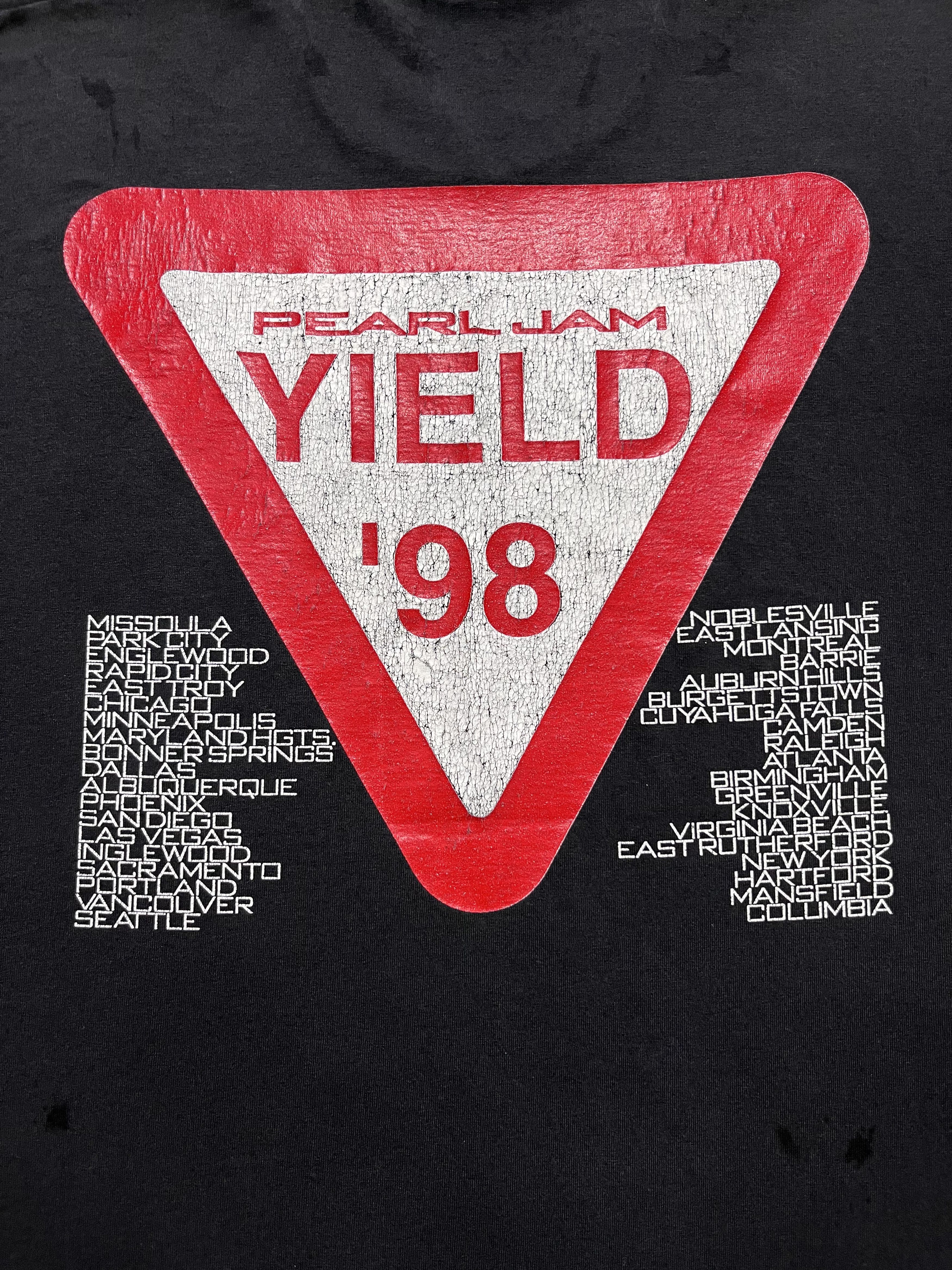 Band Tees Vintage Pearl Jam Yield Tour 98 Size US XL / EU 56 / 4 - 4 Thumbnail