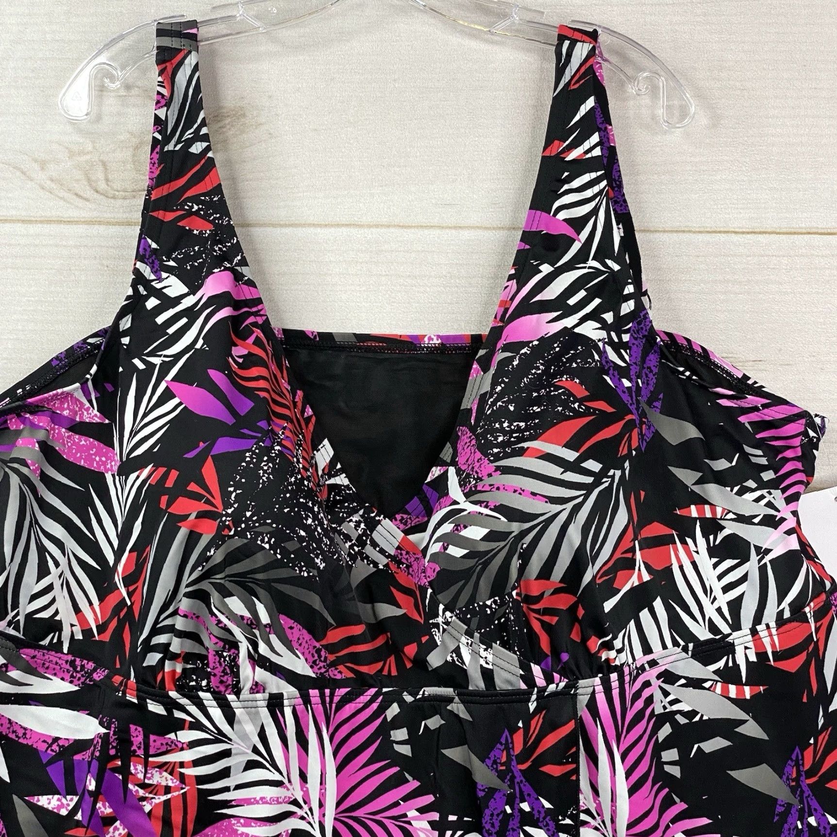 Vintage VINTAGE SwimsuitsForAll Women Swimsuit 34 Pink Palm Leaves Floral Swimsuit Dress NWT Plus Size Beach Womens Size XXS / US 00 / IT 34 - 2 Thumbnail