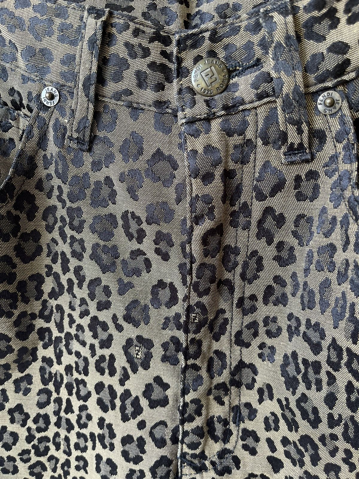 Fendi Vintage Fendi Leopard Pants Size 27" / US 4 / IT 40 - 2 Thumbnail