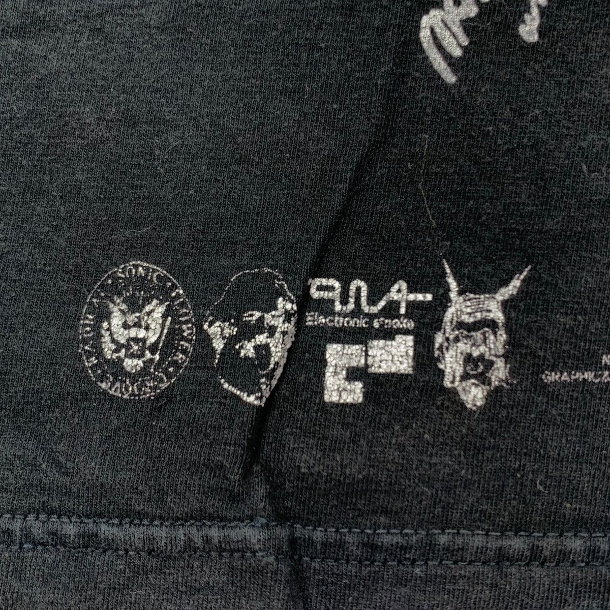 Japanese Brand RNA Inc x RAMONES Rnamones Jp Slang Rock Band Japanese Shirt Size US S / EU 44-46 / 1 - 8 Thumbnail