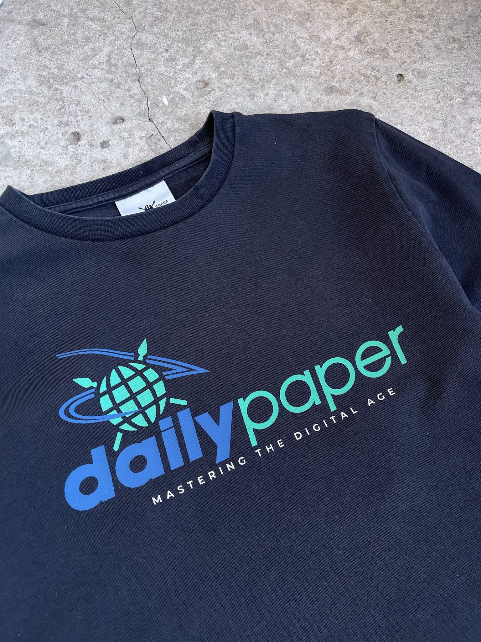 Daily Paper Daily Paper Racing Longsleeve Headlines Lagos T-shirt Y2k Size US S / EU 44-46 / 1 - 5 Thumbnail