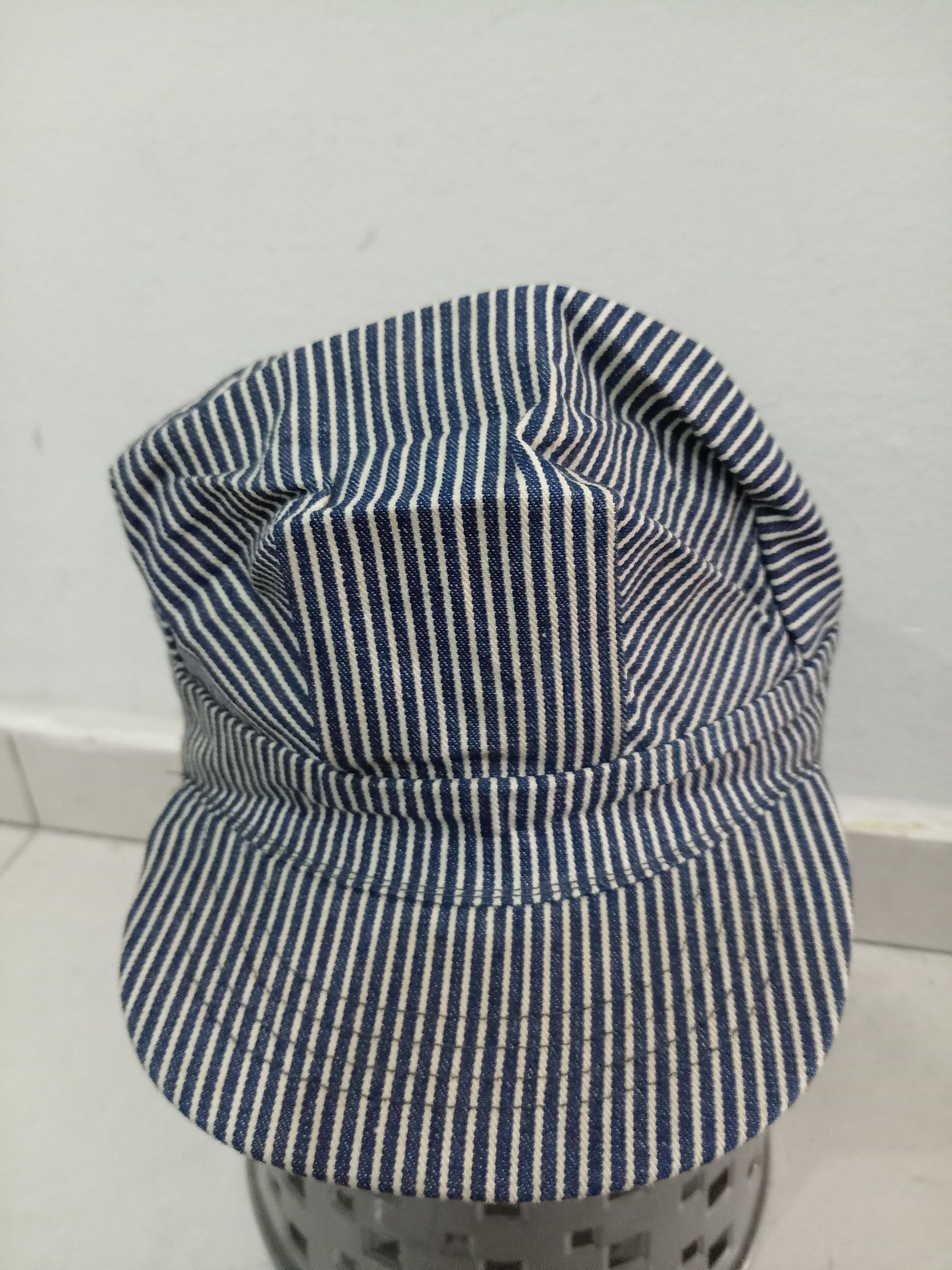 Vintage Vintage railroad stripe made in usa hats Size medium Size ONE SIZE - 1 Thumbnail