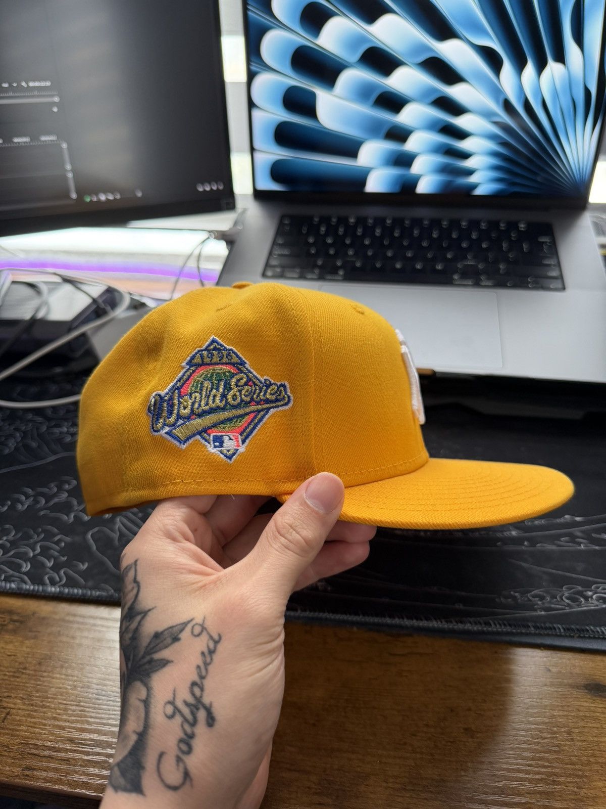 New Era New York Yankees New Era Fitted Size 7 (PINK UV) YELLOW Size ONE SIZE - 2 Thumbnail