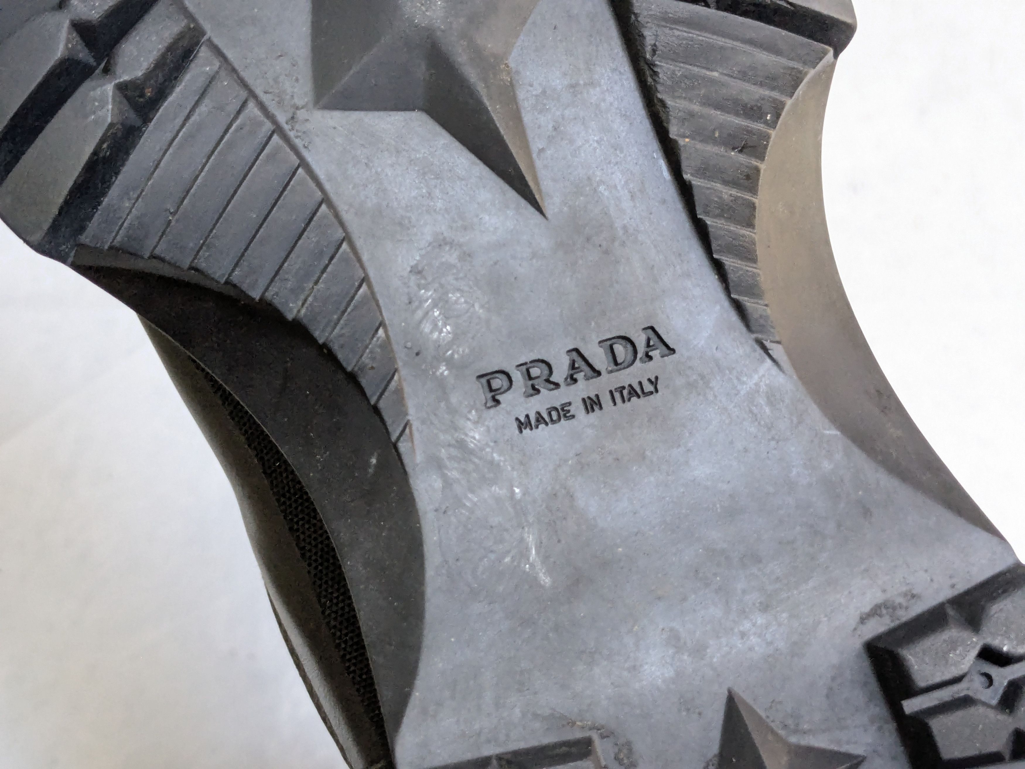 Prada Prada Chelsea Boots Gray Leather 10.5 Black Rubber Y2K Size US 10.5 / EU 43-44 - 16 Thumbnail