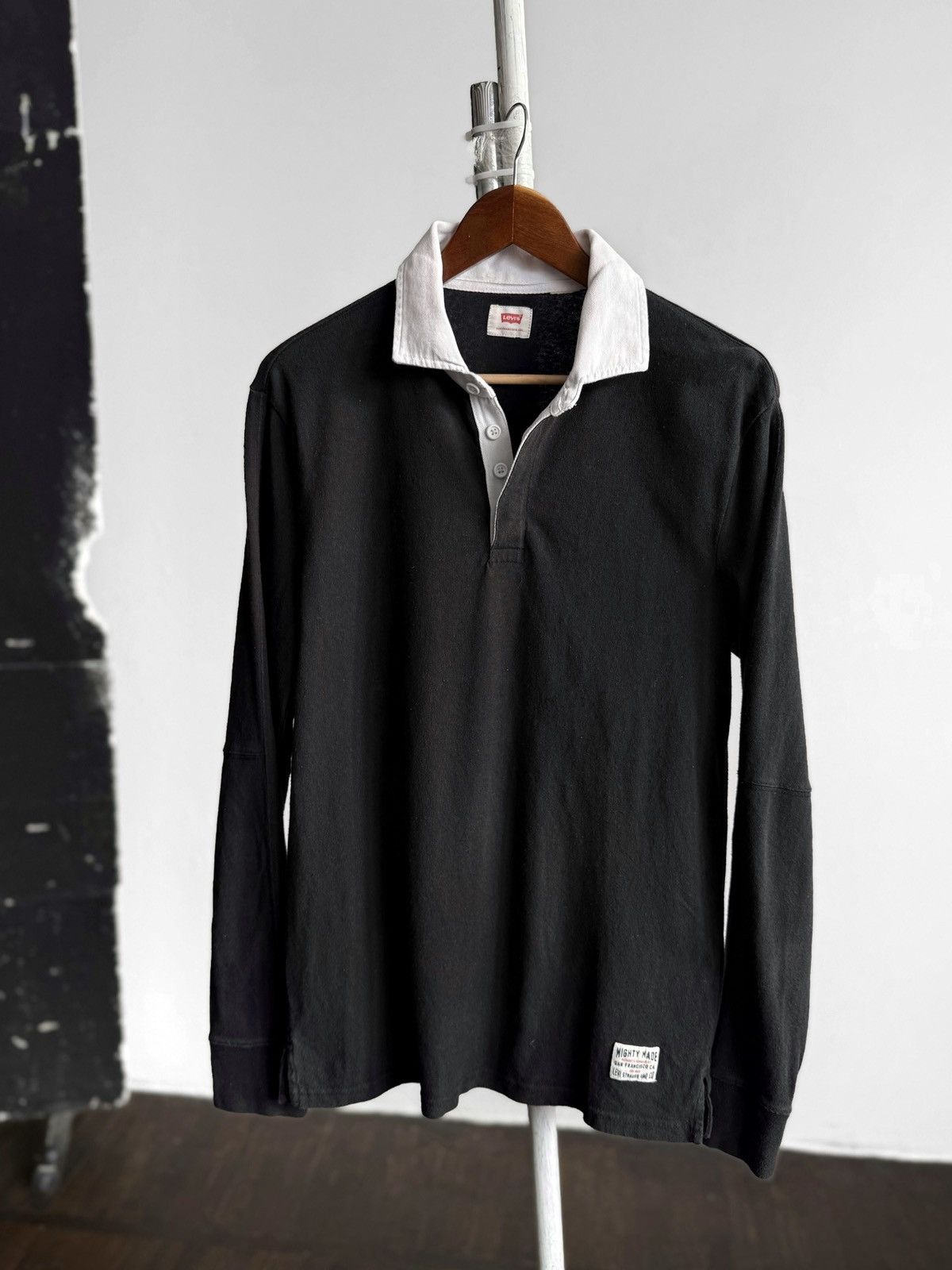 Levi's Levis Mens Black Long Sleeve Polo Shirt White Collar Casual Size US S / EU 44-46 / 1 - 1 Thumbnail