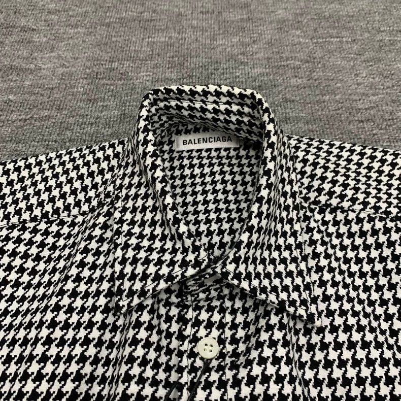 Balenciaga Balenciaga size 34 Glen plaid button lock shirt short-slee Size XS / US 0-2 / IT 36-38 - 7 Thumbnail