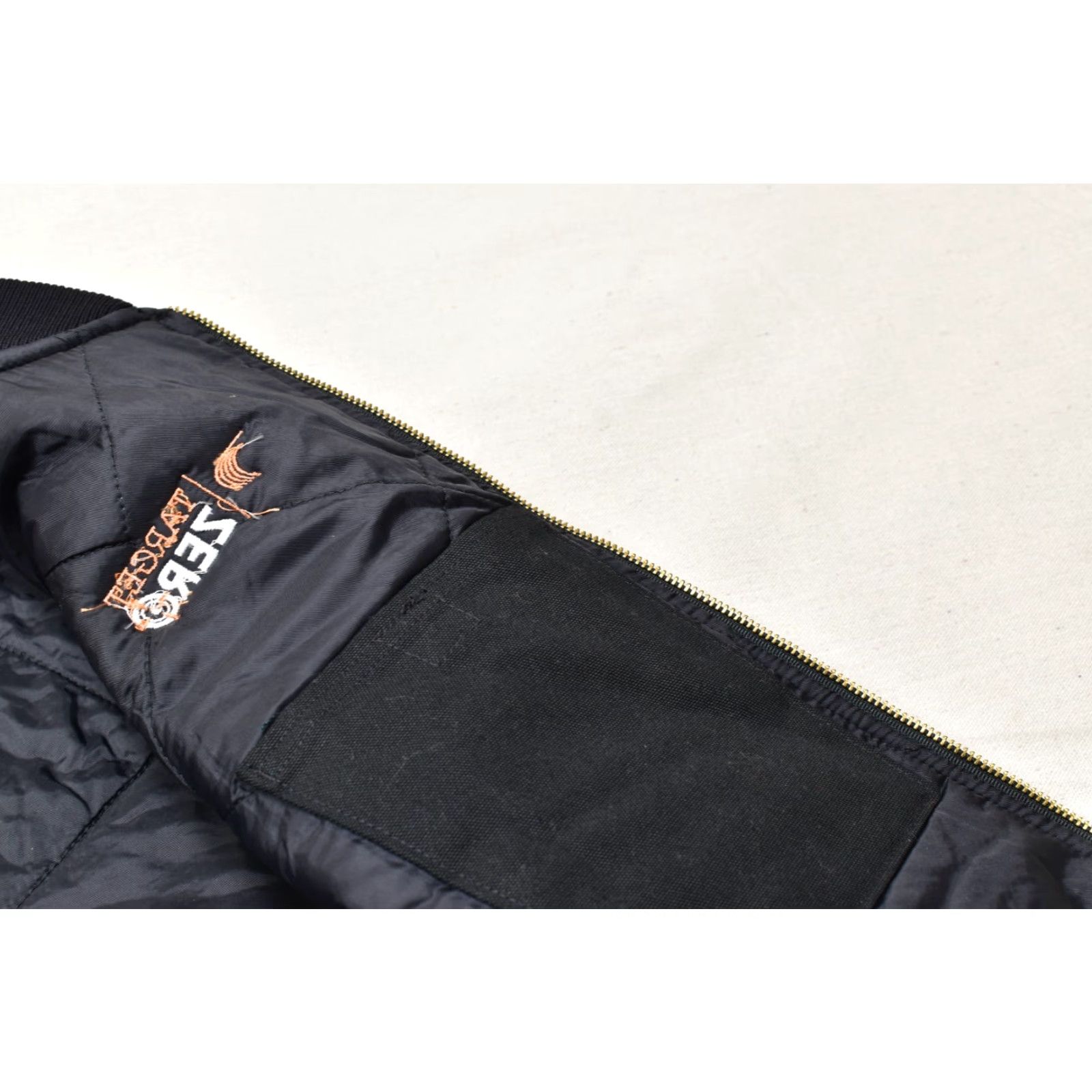 Carhartt VINTAGE Carhartt V01 Duck Vest Black Arctic Quilt Lined Men's XL Quilted Vest with Logo Canvas See Logo Black Quilted Lined Warmth 300 Size US XL / EU 56 / 4 - 7 Thumbnail