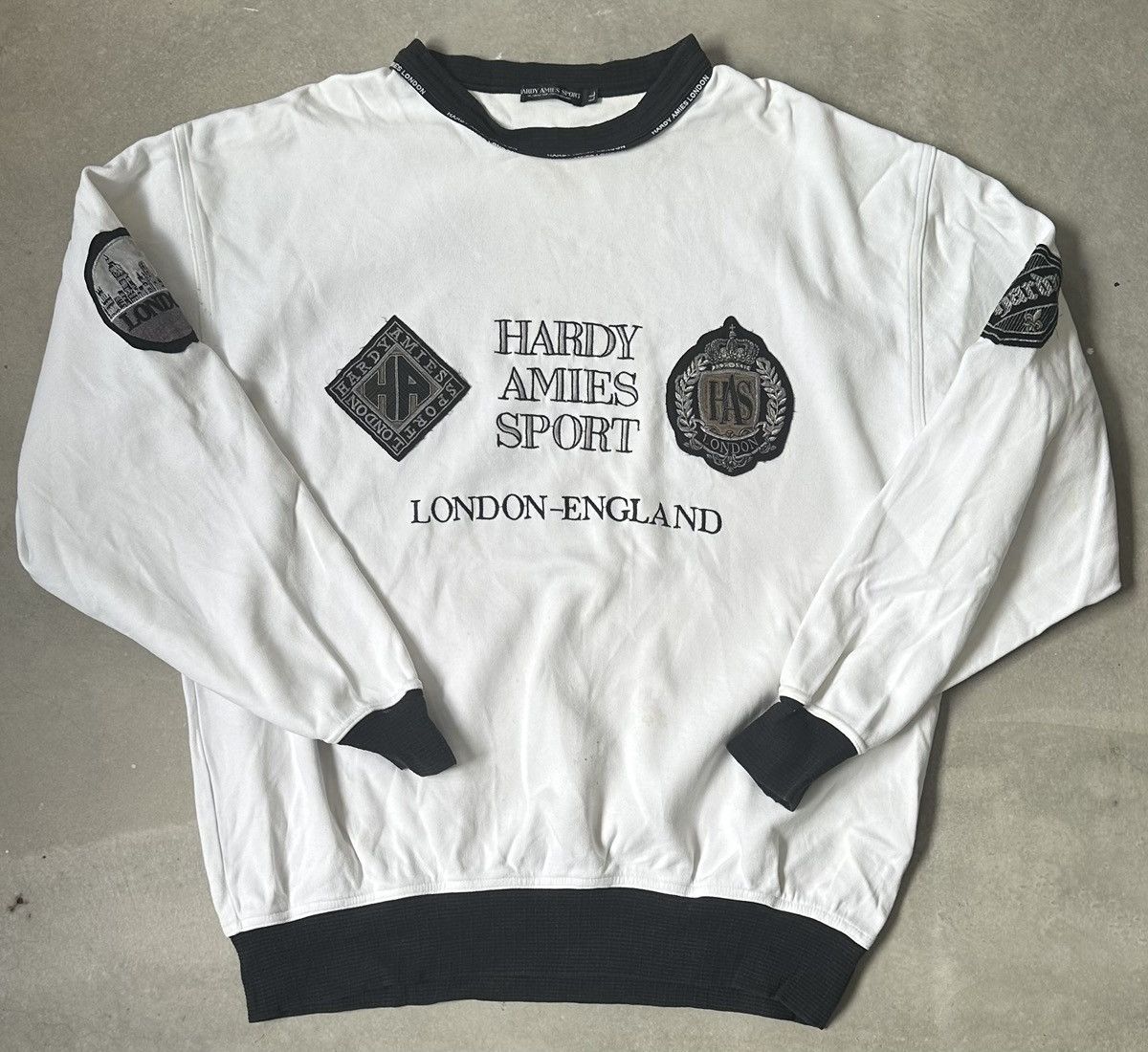 Hardy Amies VINTAGE HARDY AMIES SPORT SWEATSHIRT Size US XL / EU 56 / 4 - 1 Thumbnail