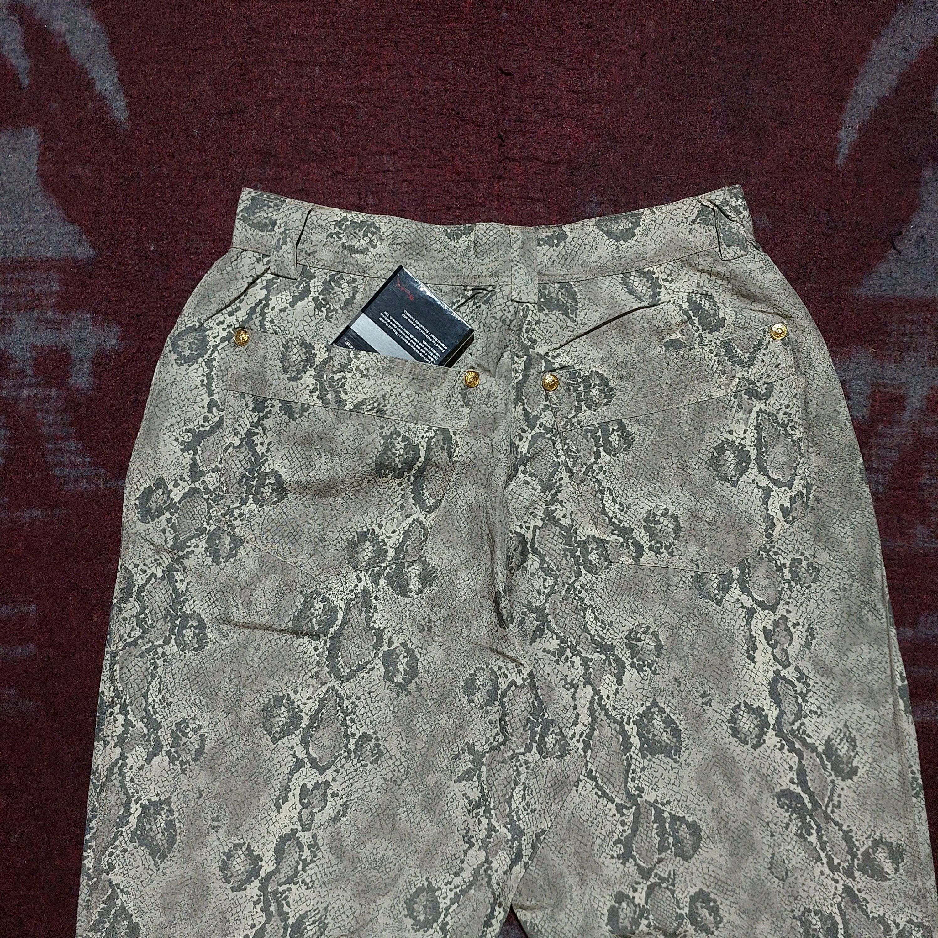 Versus Versace Versace phyton skin pattern zipp leg pants Size 26" / US 2 / IT 38 - 4 Thumbnail