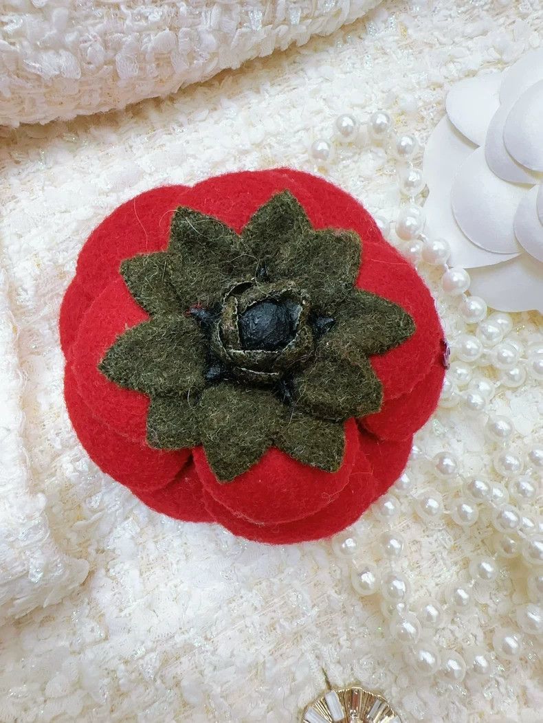 Chanel Chanel Red Camellia Wool Brooch Size ONE SIZE - 5 Thumbnail
