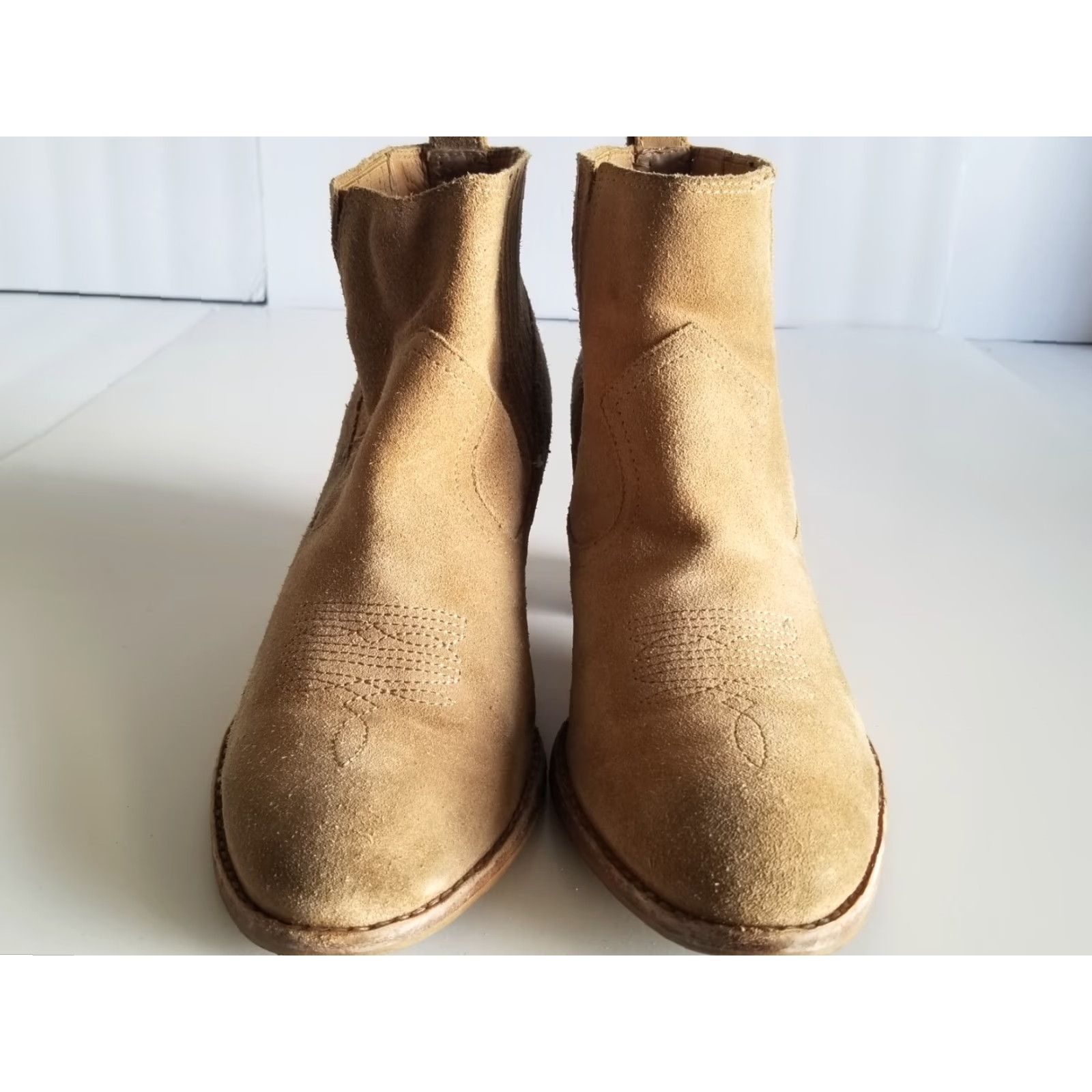 Dolce Vita **DOLCE VITA Tan Suede Block Heel Pointed Toe Ankle Boot Size 9.5** User: DOLCE VITA Tan Suede Block Heel Pointed Toe Ankle Boot Size 9.5 Size US 10 / IT 40 - 7 Thumbnail