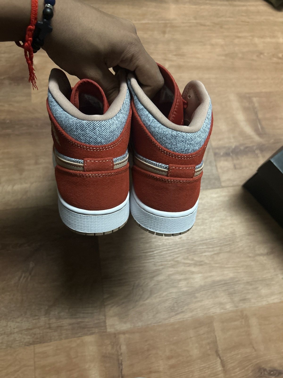 Jordan Brand Air Jordan 1 mid (GS) Size US 6.5 / IT 36.5 - 4 Thumbnail