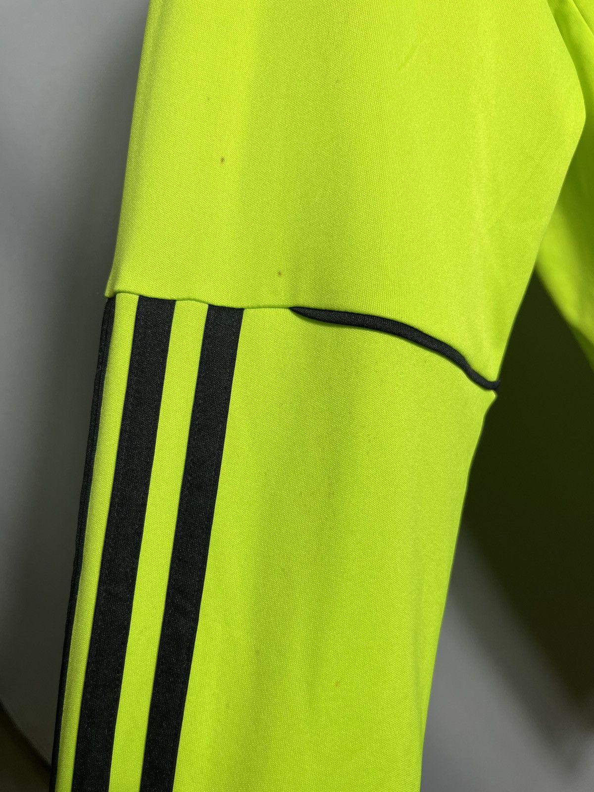 Sports Specialties Chelsea 2010 2011 Goalkeeper Green Shirt Soccer Jersey Size US S / EU 44-46 / 1 - 6 Thumbnail