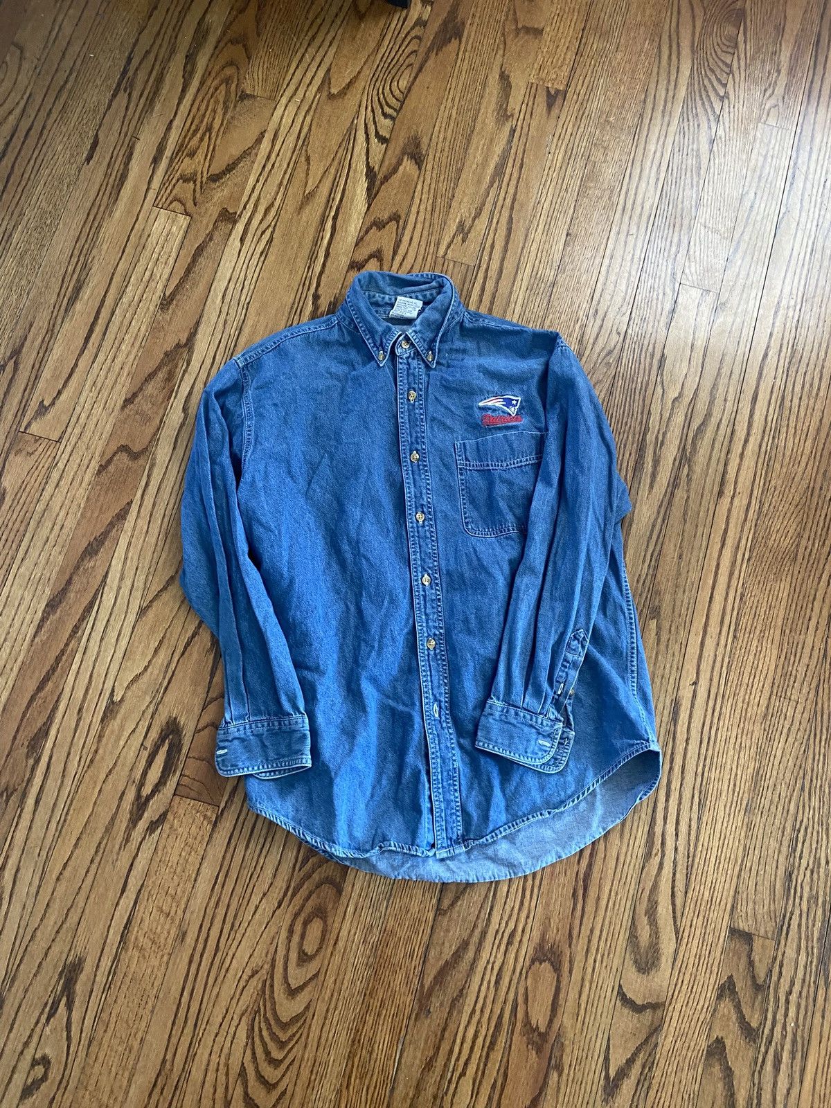 NFL Vintage new england patriots button up shirt Size US M / EU 48-50 / 2 - 1 Thumbnail