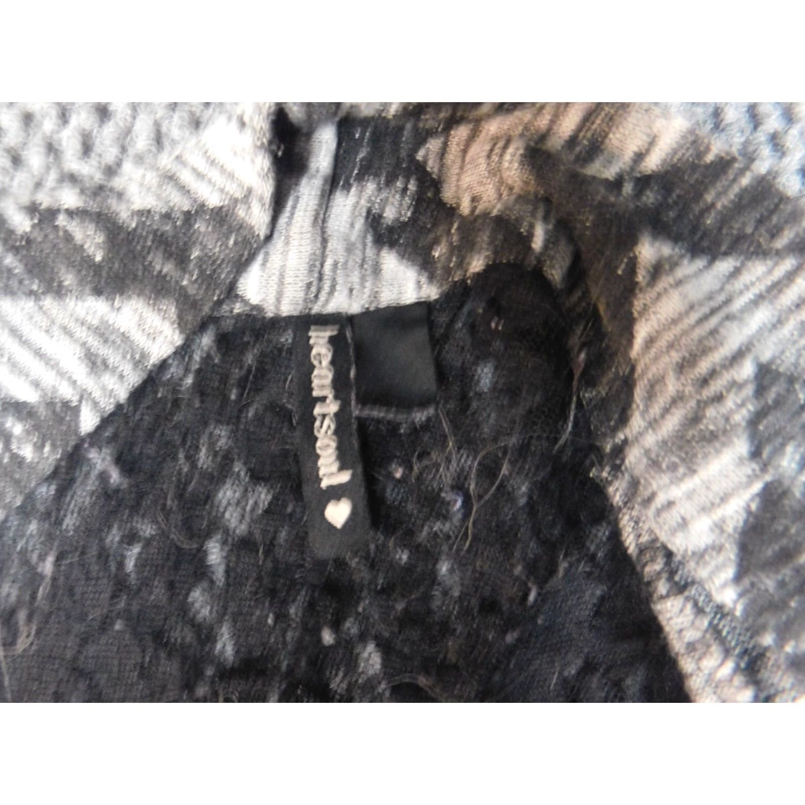 Vintage HeartSoul Blouse Womens Small Gray Crew Neck Pullover Stretch Casual Short Sleeve Pattern: Striped Button, Basic Classic 90s? Size S / US 4 / IT 40 - 6 Thumbnail