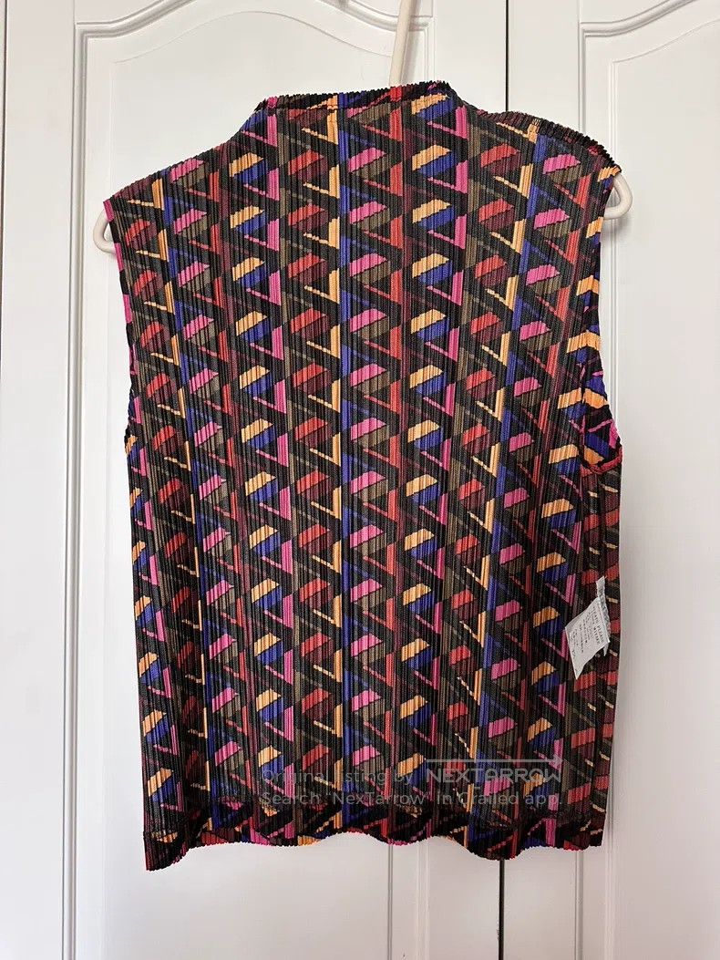 Issey Miyake Issey Miyake Red Vest Size L / US 10 / IT 46 - 2 Thumbnail