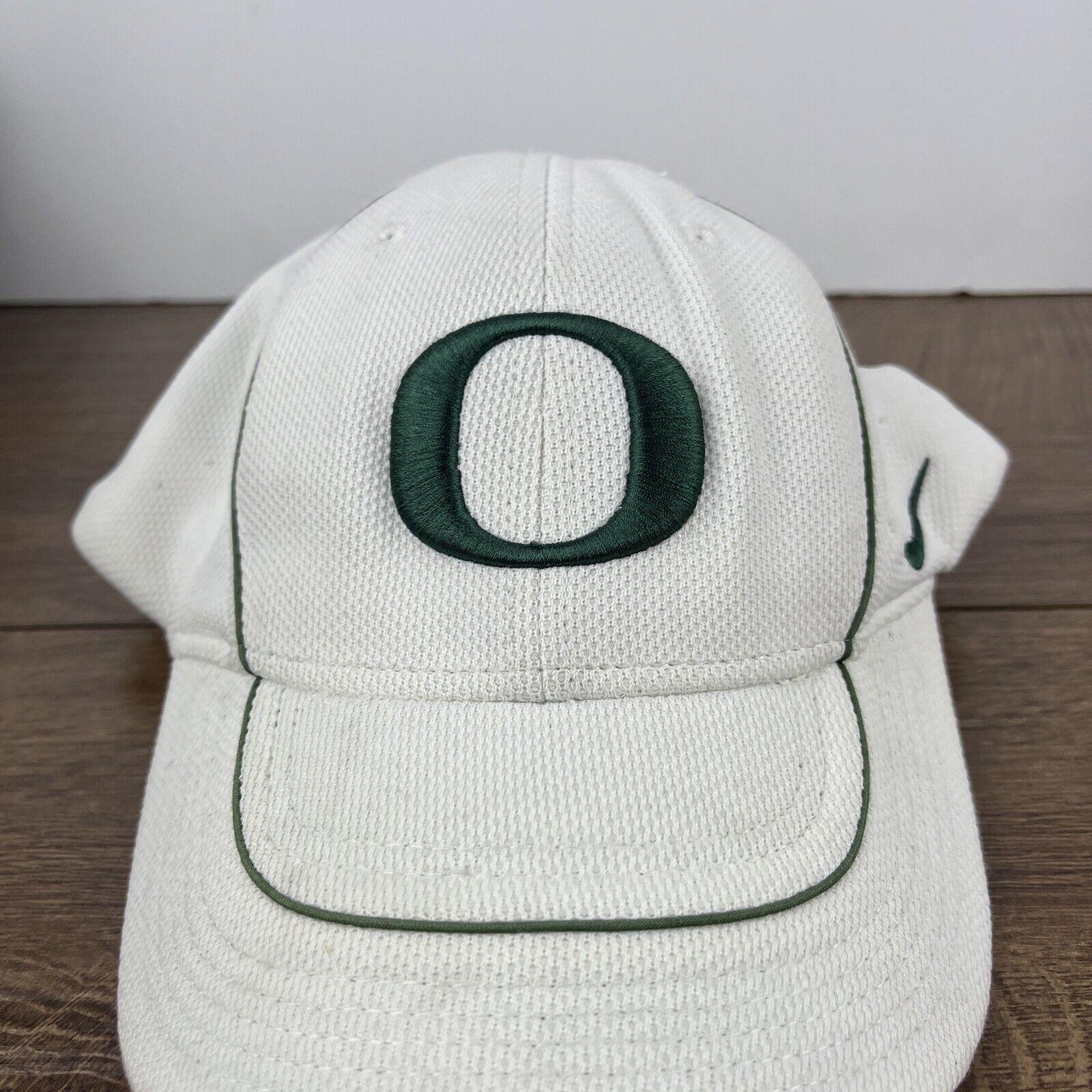 Nike Oregon Ducks Nike Hat Oregon Ducks White Hat Adjustable Adul Size ONE SIZE - 5 Thumbnail