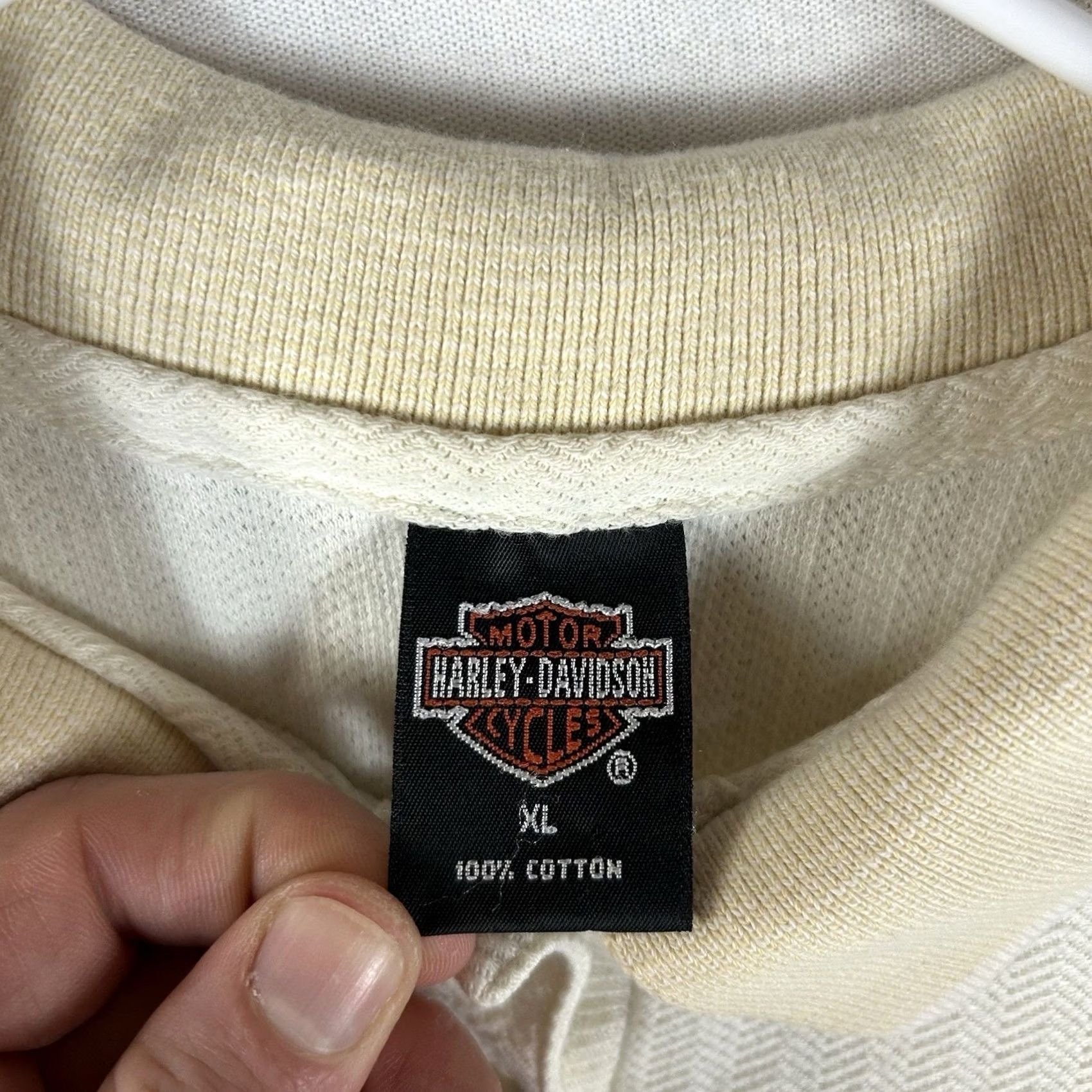 Harley Davidson VINTAGE Harley-Davidson Polo Shirt Mens XL Yellow Short Sleeve Stained Logo Motorcycle Polo Shirt Mens XL Yellow Stained Size US XL / EU 56 / 4 - 3 Thumbnail