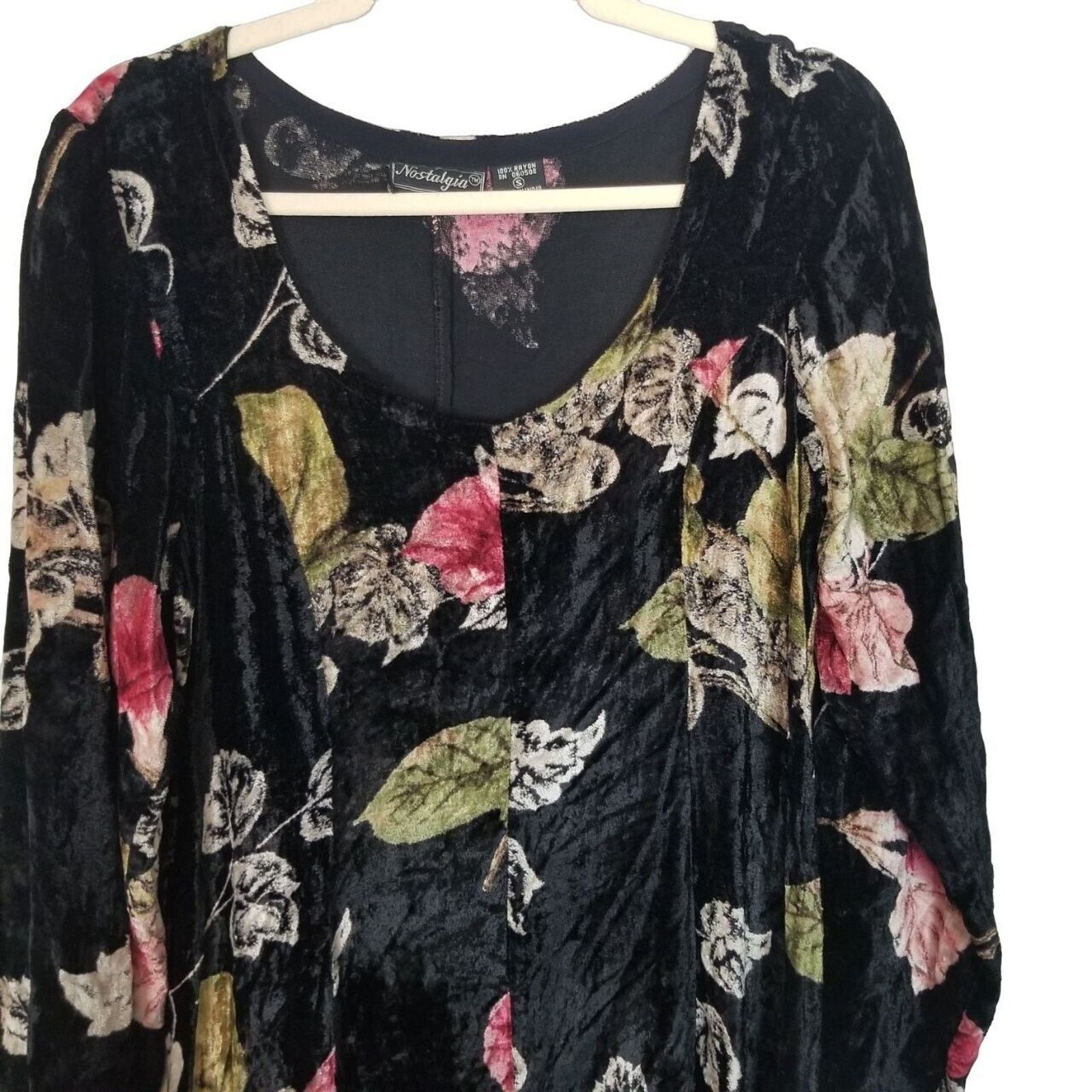 Vintage Vintage Nostalgia Floral Velvet Maxi Dress Sz S Whimsigoth Size S / US 4 / IT 40 - 2 Thumbnail