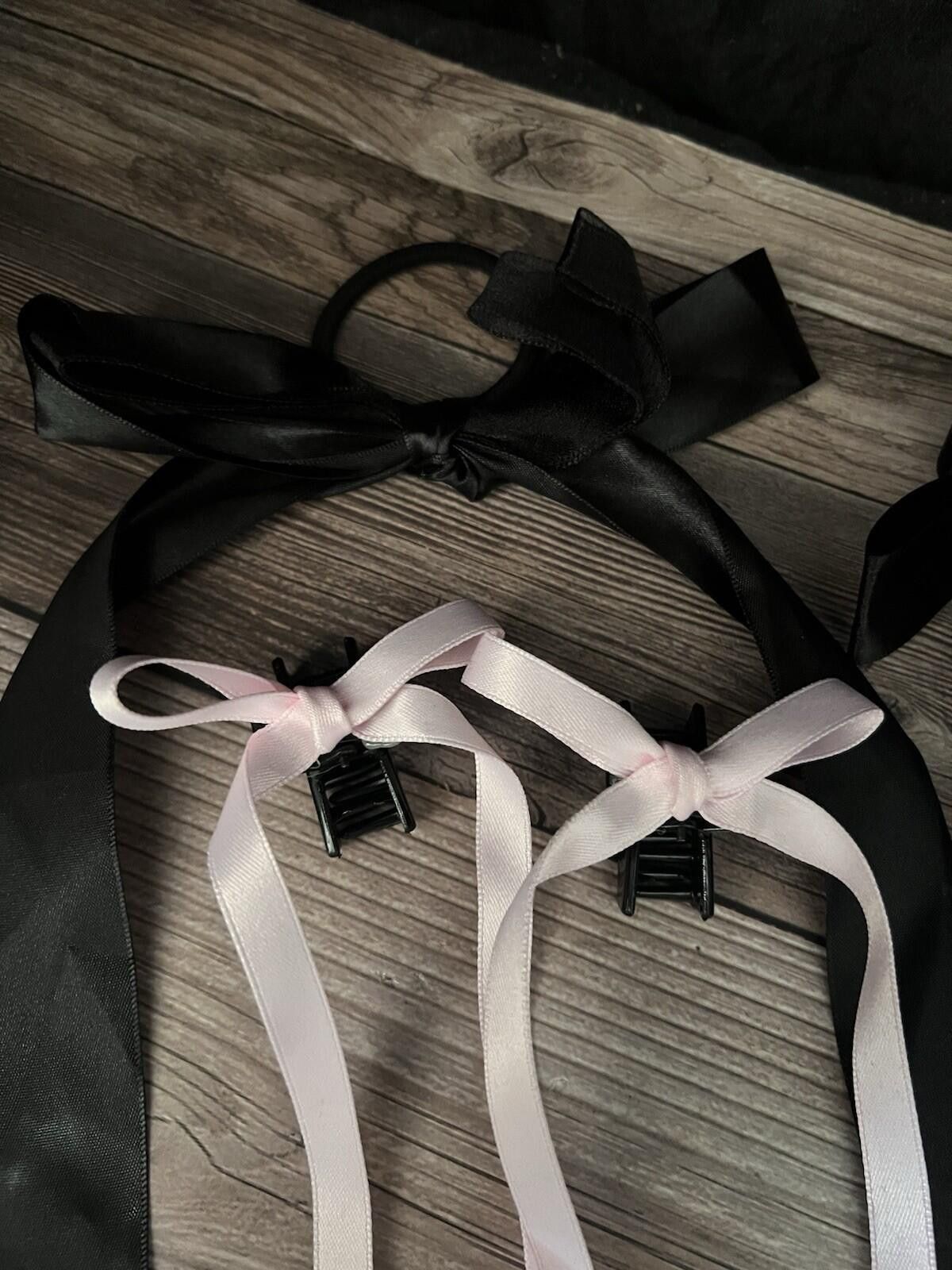 The Unbranded Brand 3 Pairs Of Hair Bow Accessories (6 Total) Size ONE SIZE - 3 Thumbnail
