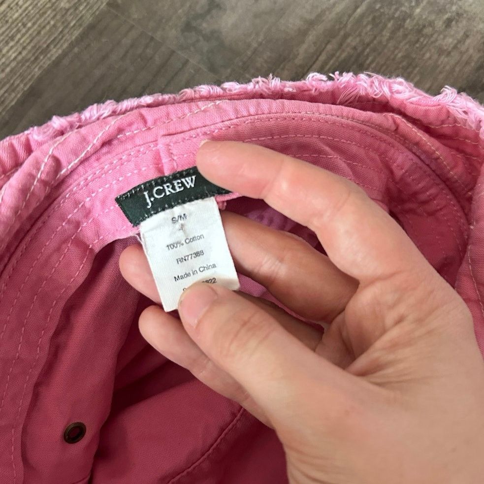 J.Crew j. crew pink bucket hat, fits small Size 26 - 3 Thumbnail