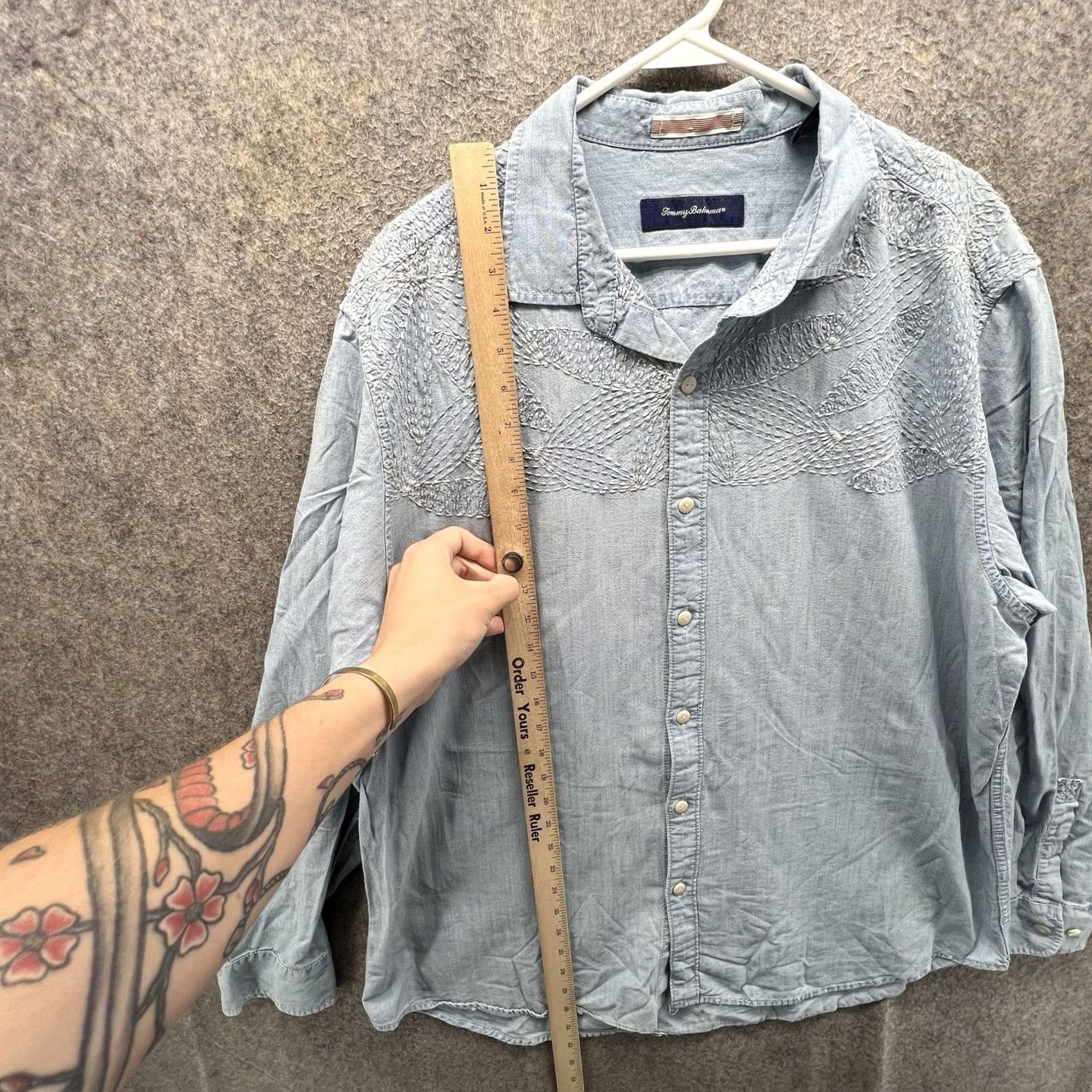 Tommy Bahama Tommy Bahama Shirt Mens XL Blue Chambray Long Sleeve Button Front Embroidered Size US XL / EU 56 / 4 - 6 Thumbnail