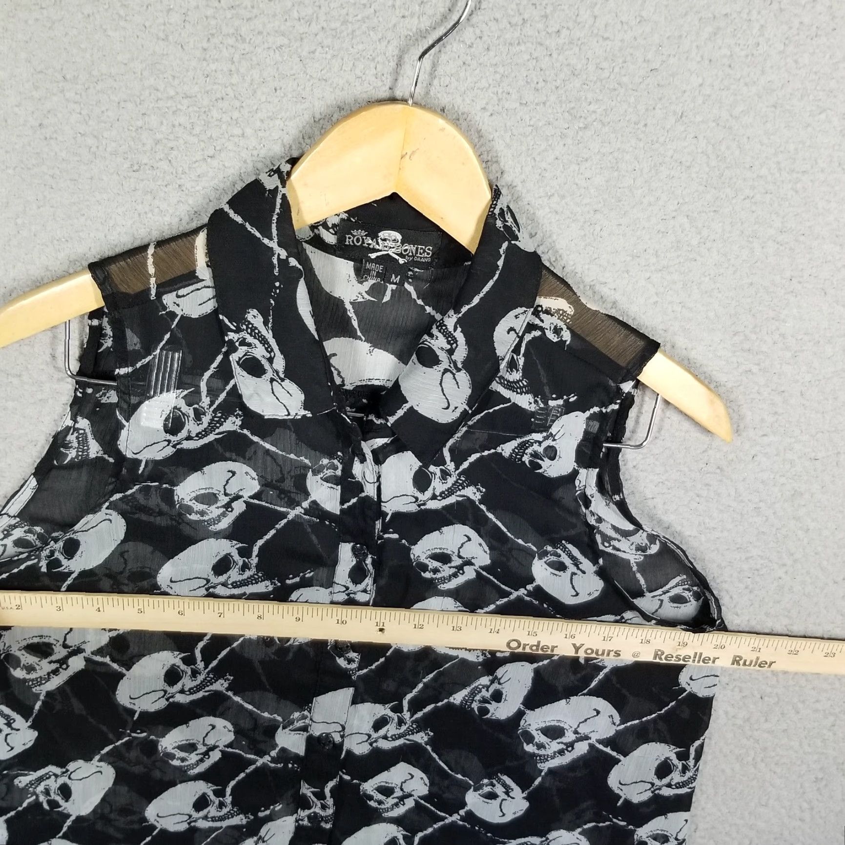 Tripp NYC VINTAGE ROYAL BONES TRIPP NYC WIRE SKULL Print Chiffon Top Shirt Medium Black Women's Tank Top Sleeveless Button-Up Size M / US 6-8 / IT 42-44 - 5 Thumbnail