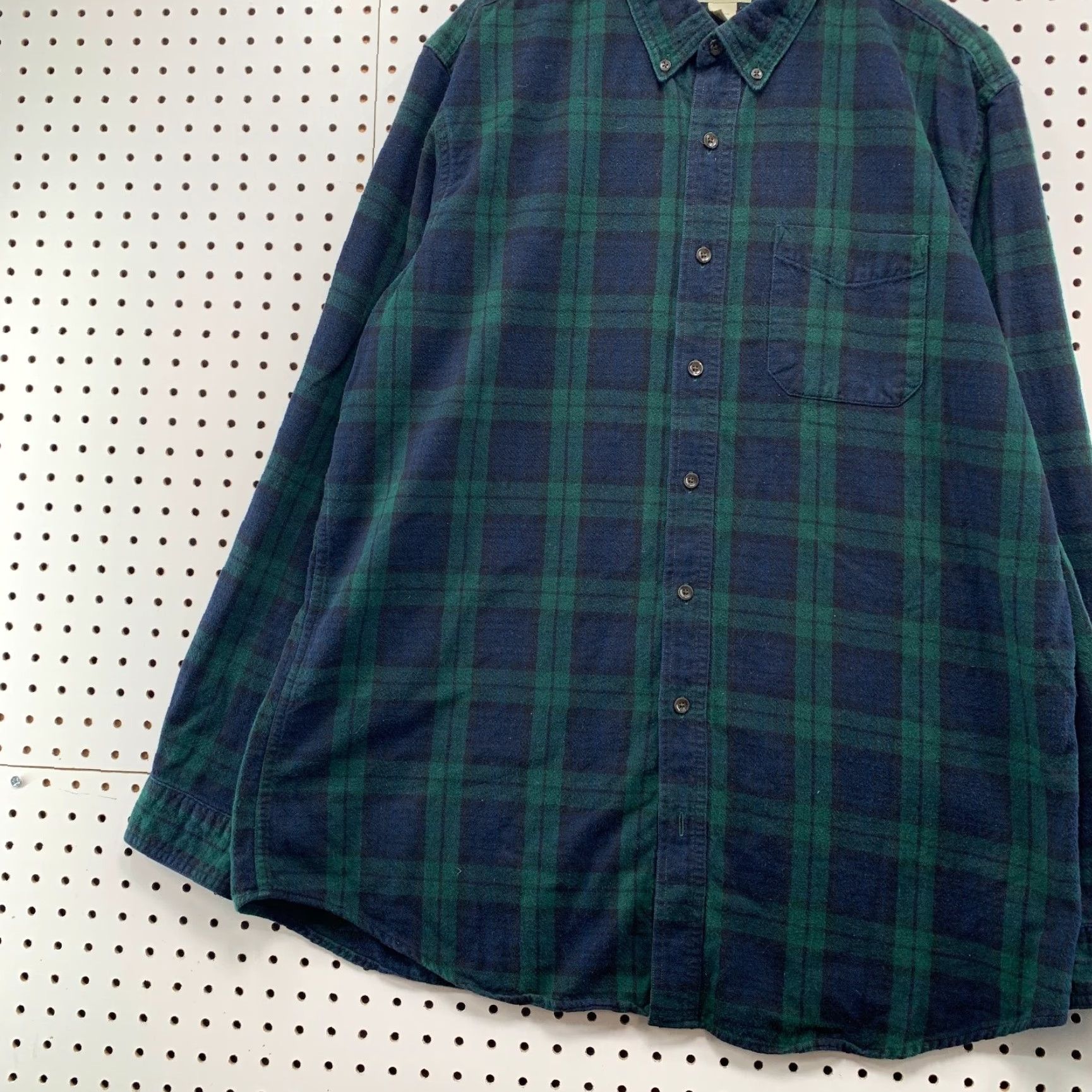 Vintage LL Bean Button Down Shirt Mens XL Tall XLT Green Tartan Plaid Slightly Fitted Size US XL / EU 56 / 4 - 5 Thumbnail