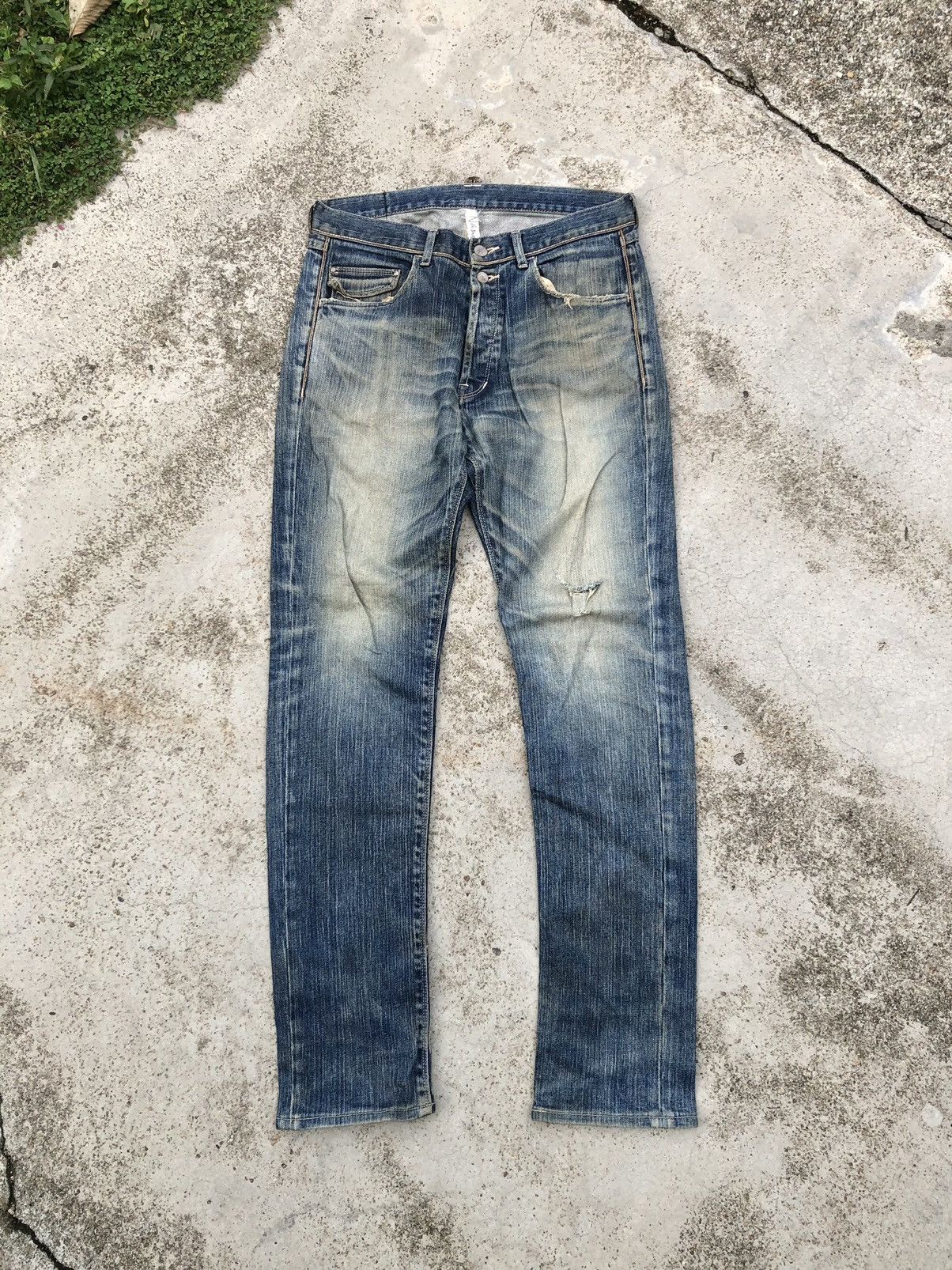 SLIM FIT DISTRESSED DENIM BY NANO UNIVERSE