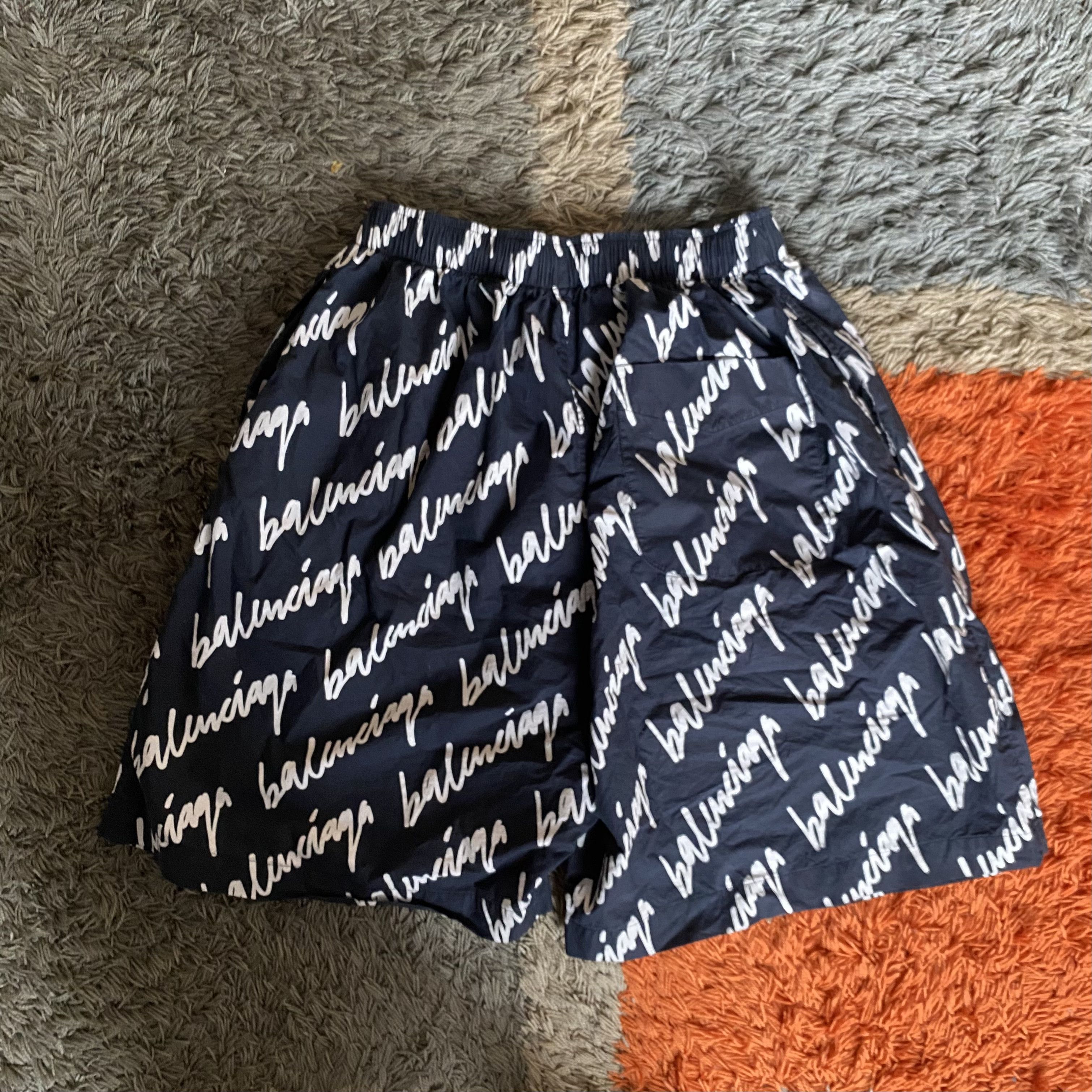 Balenciaga Balenciaga Scribble Shorts Size US 30 / EU 46 - 2 Thumbnail