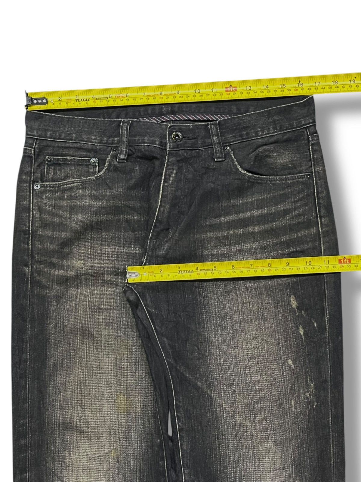 Uniqlo Vintage 00s Uniqlo S-001 - Faded Black Wash,Distressed Denim Size US 33 - 13 Thumbnail