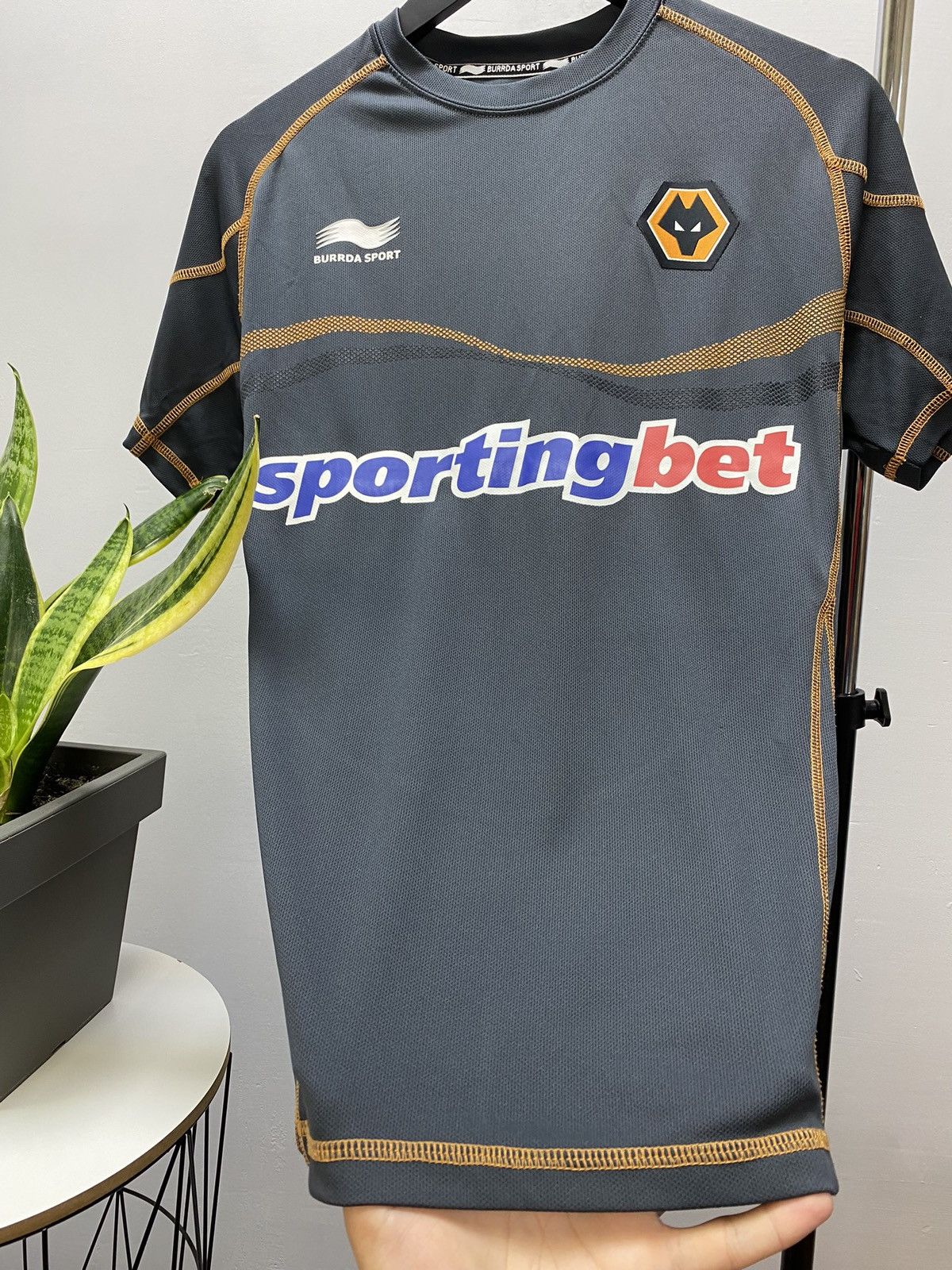 Vintage Wolverhampton 2011/12 Burrda Soccer Jersey Football Training Size US M / EU 48-50 / 2 - 9 Thumbnail