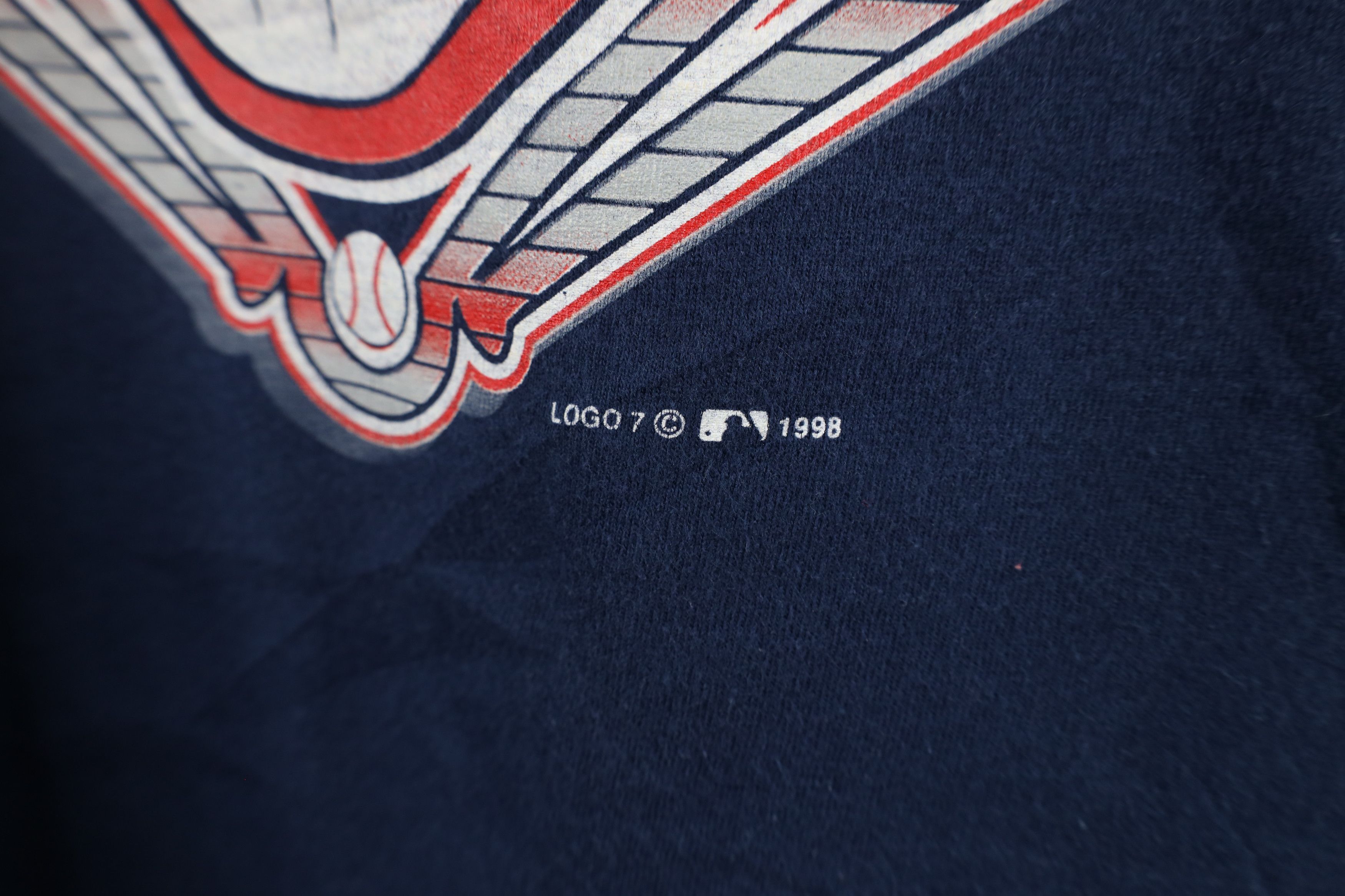 Vintage Vintage 90s Chief Wahoo Cleveland Indians Baseball T-Shirt Size US XL / EU 56 / 4 - 4 Thumbnail
