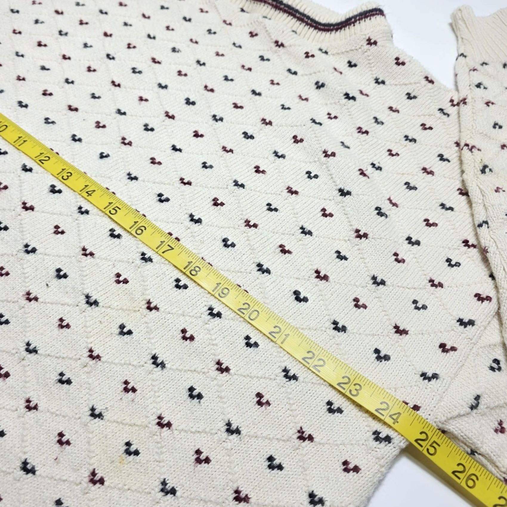 Bill Blass VINTAGE Bill Blass Sweater Men XL Tan Pullover Knit Hand Framed USA 90s Men’s XL Tan Pullover Knit Size US XL / EU 56 / 4 - 5 Thumbnail