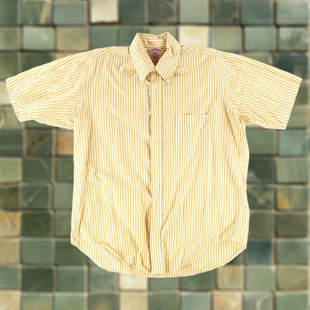 Brooks Brothers VINTAGE Brooks Brothers Button Down Short Sleeve Shirt Striped Mens L Made USA Yellow Shirt Size US L / EU 52-54 / 3 - 1 Thumbnail