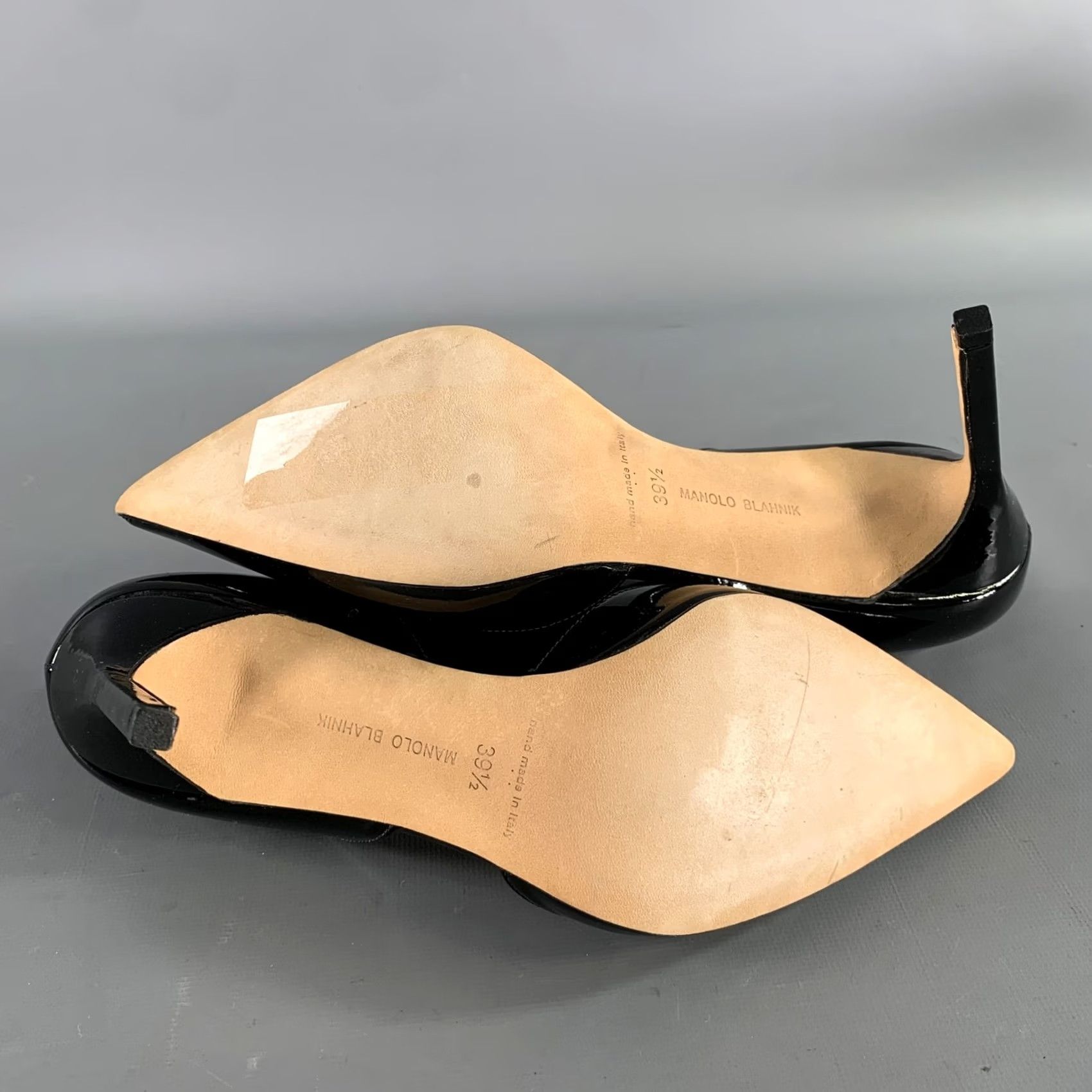Manolo Blahnik MANOLO BLAHNIK Pumps Size 9.5 Black Patent Leather Two Tone Pointed Toe Size US 10 / IT 40 - 6 Thumbnail