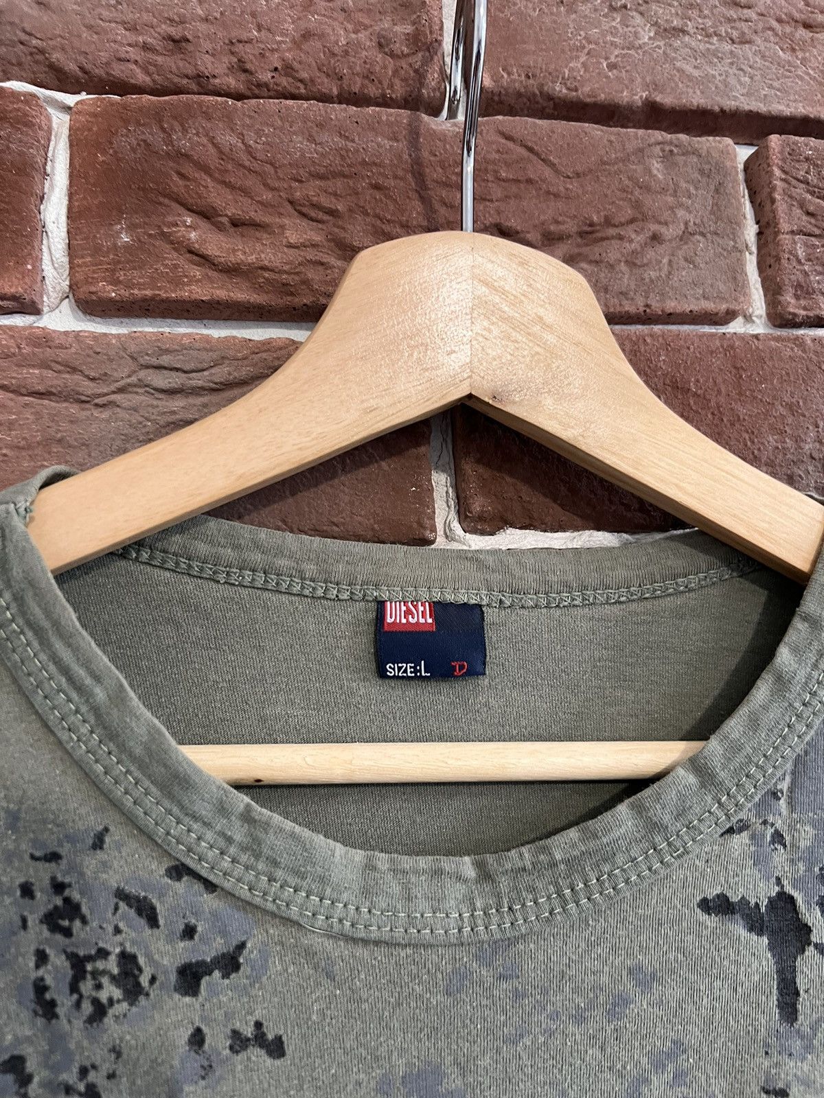 Diesel Y2K Diesel Avant Garde Military Tshirt Streetwear Hype L Size US L / EU 52-54 / 3 - 5 Thumbnail