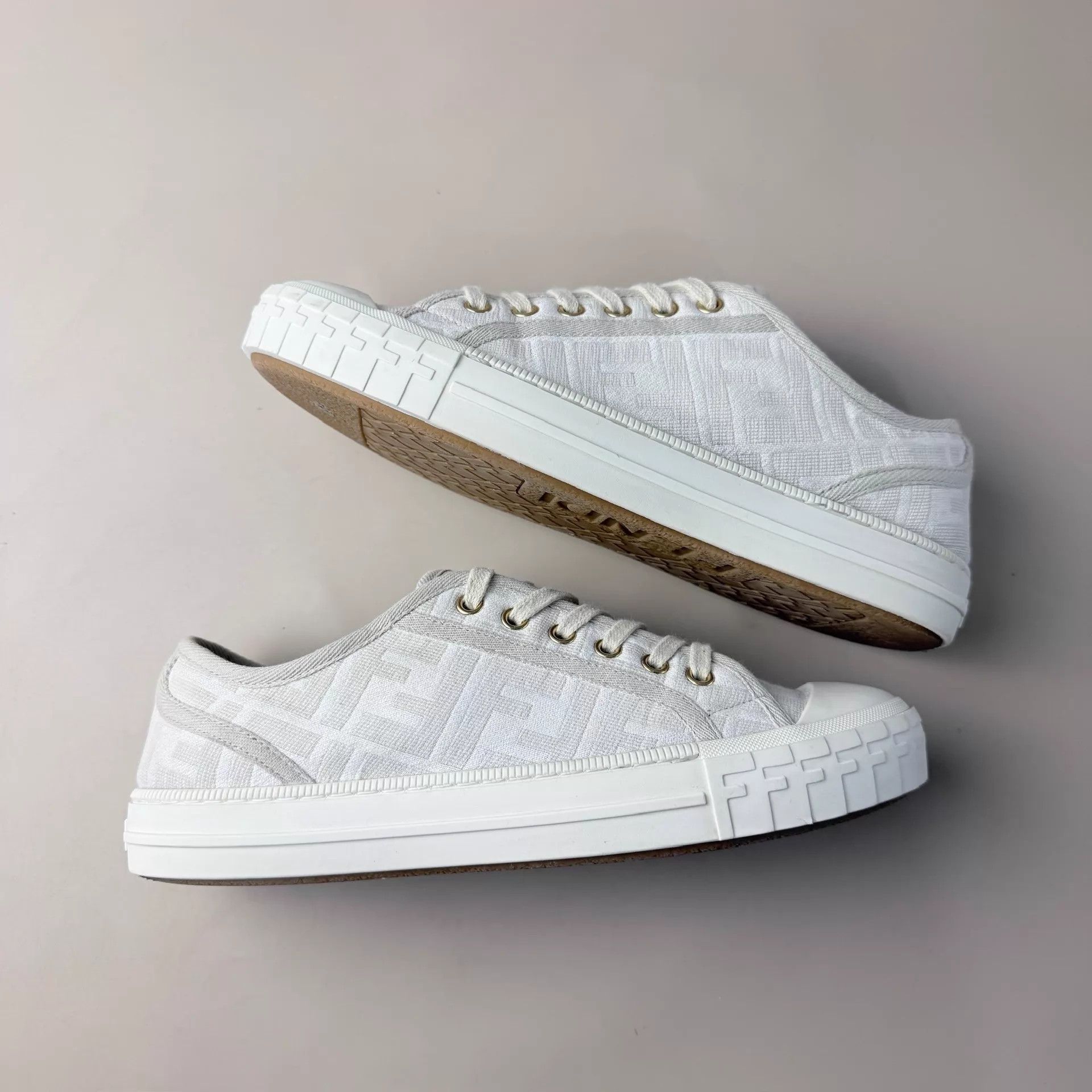 Fendi Fendi cream FF all over print lace-up casual shoes 37 99new Size US 6.5 / IT 36.5 - 4 Thumbnail
