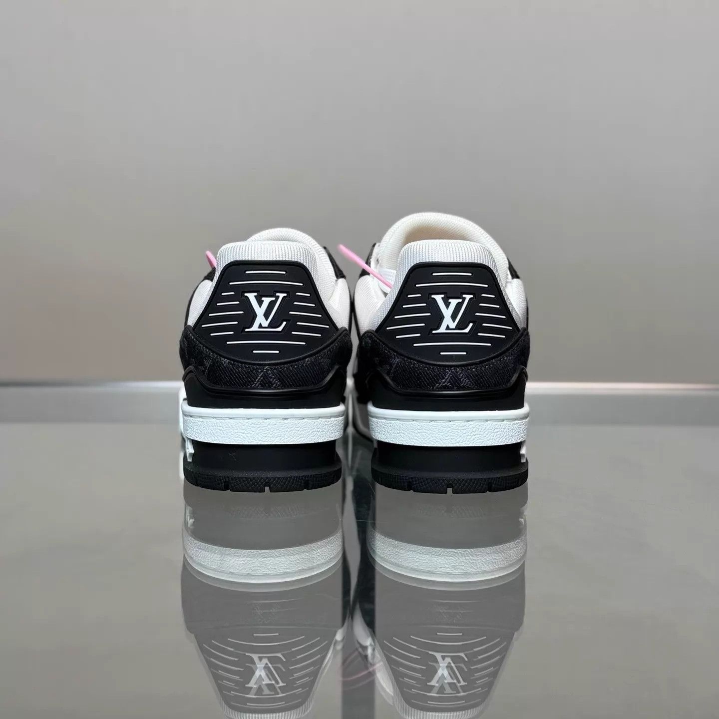 Louis Vuitton LV Trainer Black White Denim 36.5 Size US 6 / IT 36 - 4 Thumbnail
