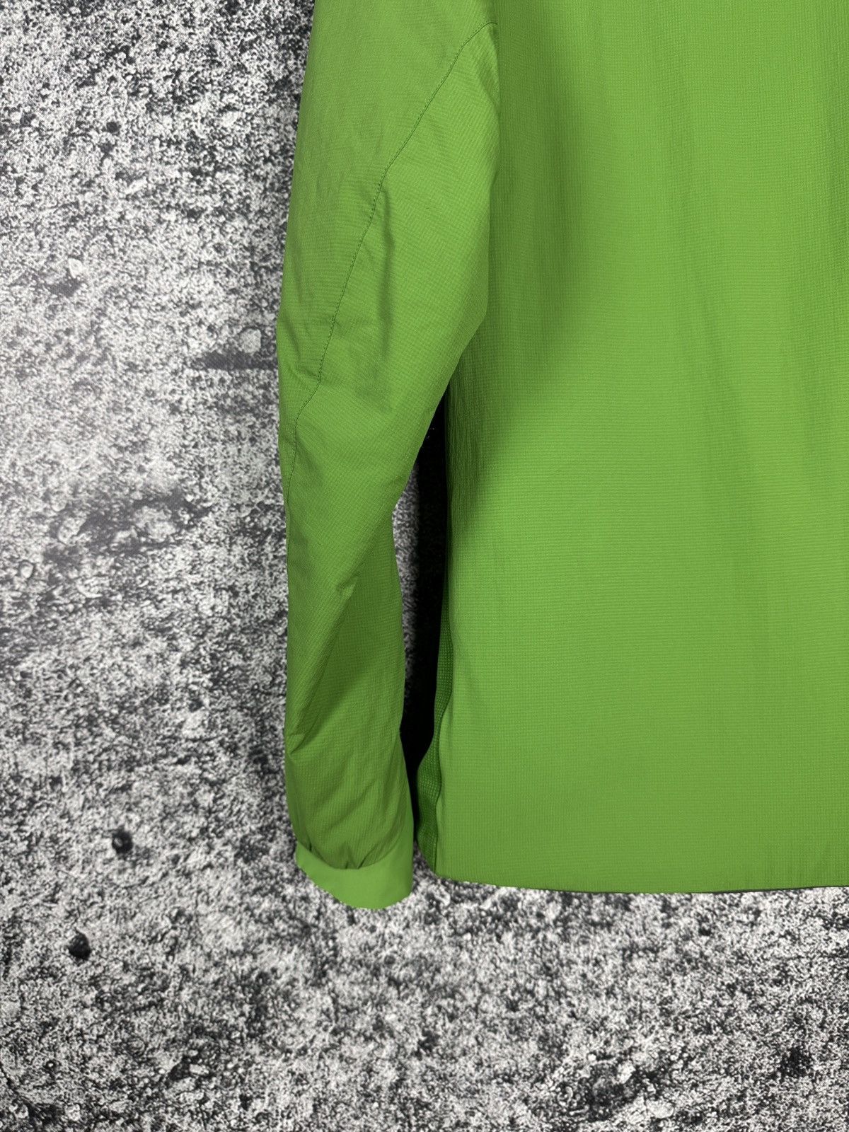 Arc'teryx Men’s Arcteryx Atom LT Hoody Jacket Outdoor Trekking Size S Size US S / EU 44-46 / 1 - 16 Thumbnail