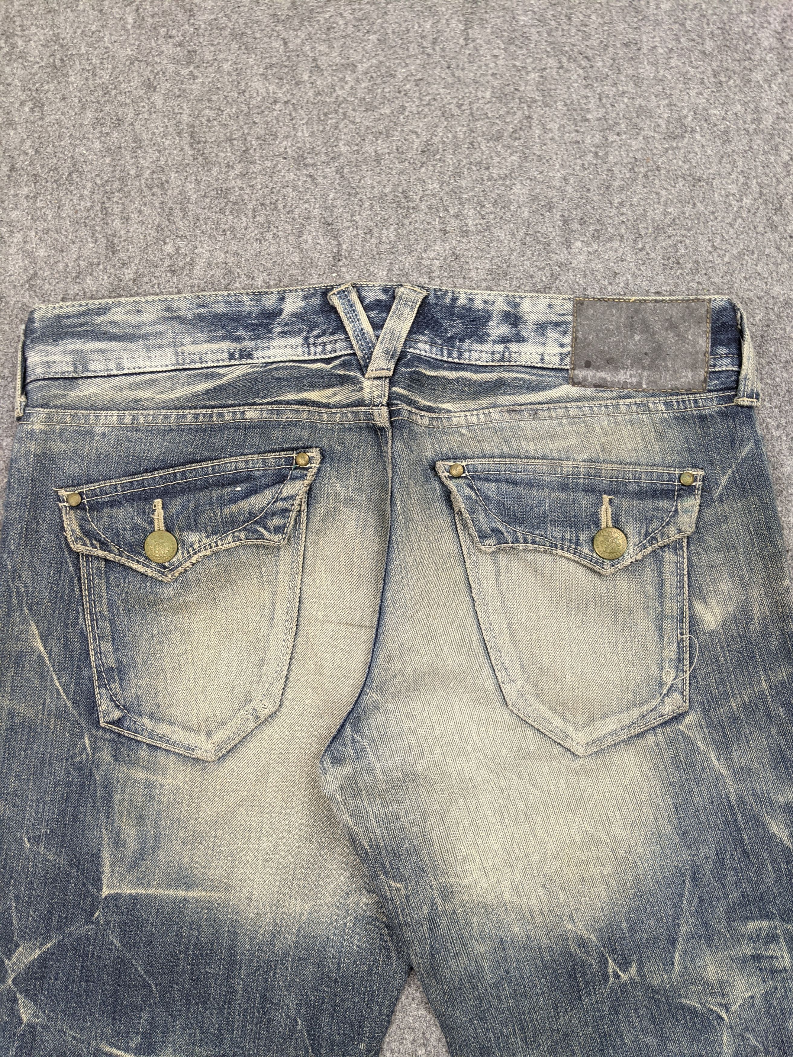 Vanquish Vanquish Flared Bootcut Faded Distressed Denim DJ0012Z Size US 35 - 4 Thumbnail